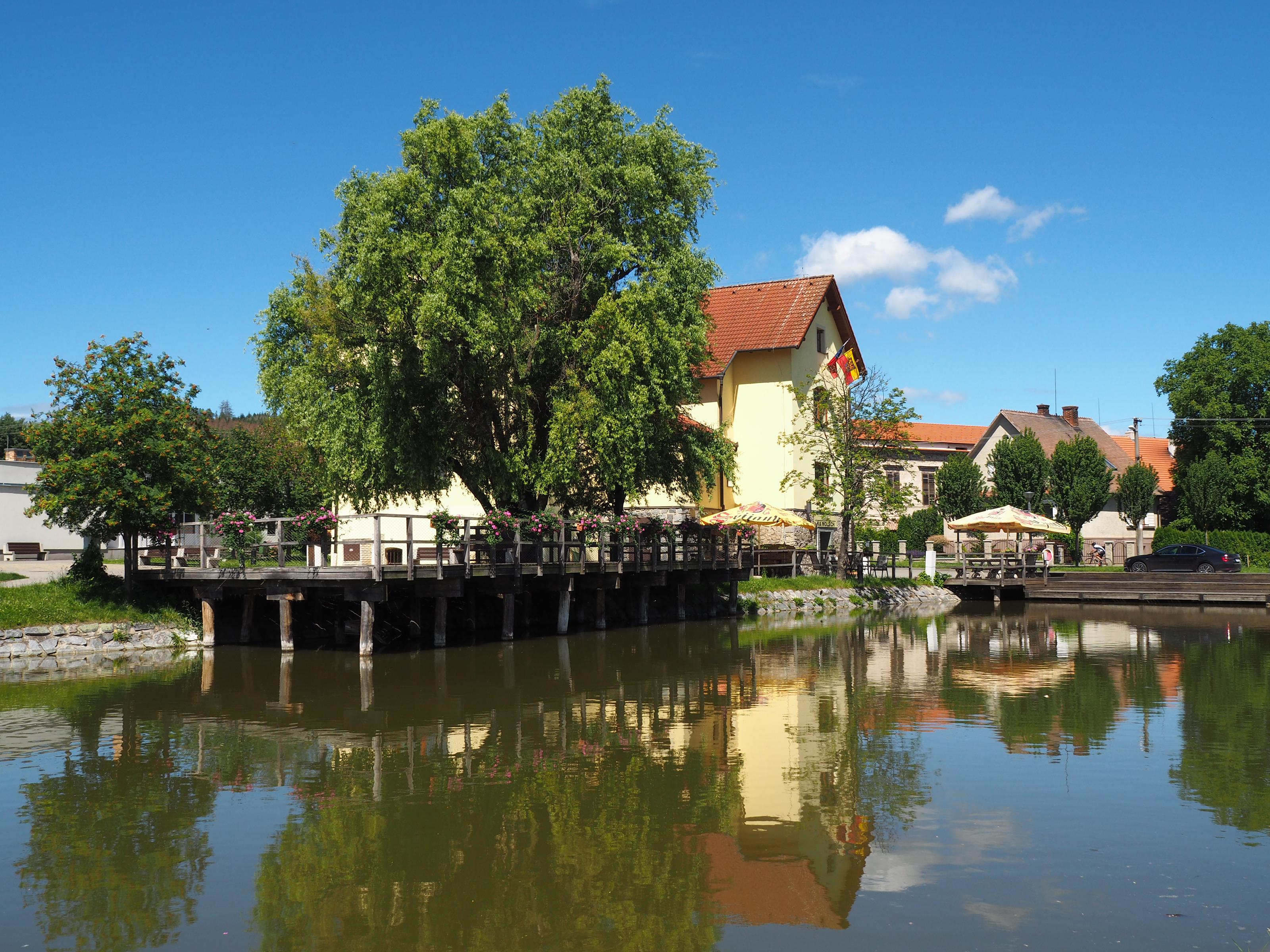 Obecní knihovna Drnovice foto 2