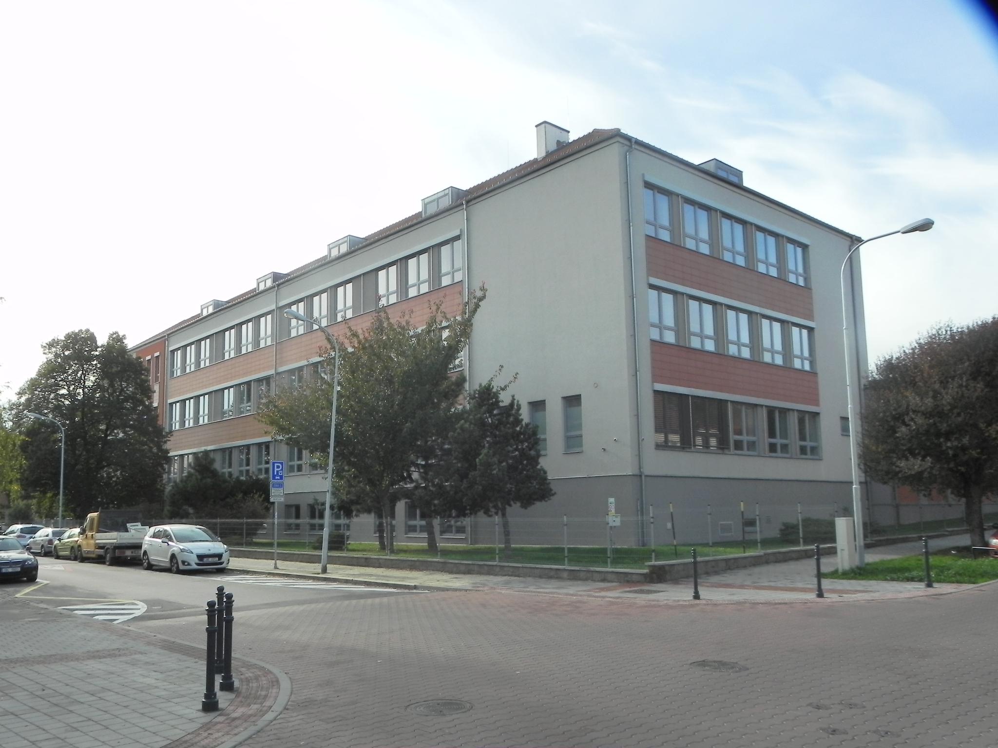Střední průmyslová škola chemická a gymnázium Brno, Vranovská foto 5