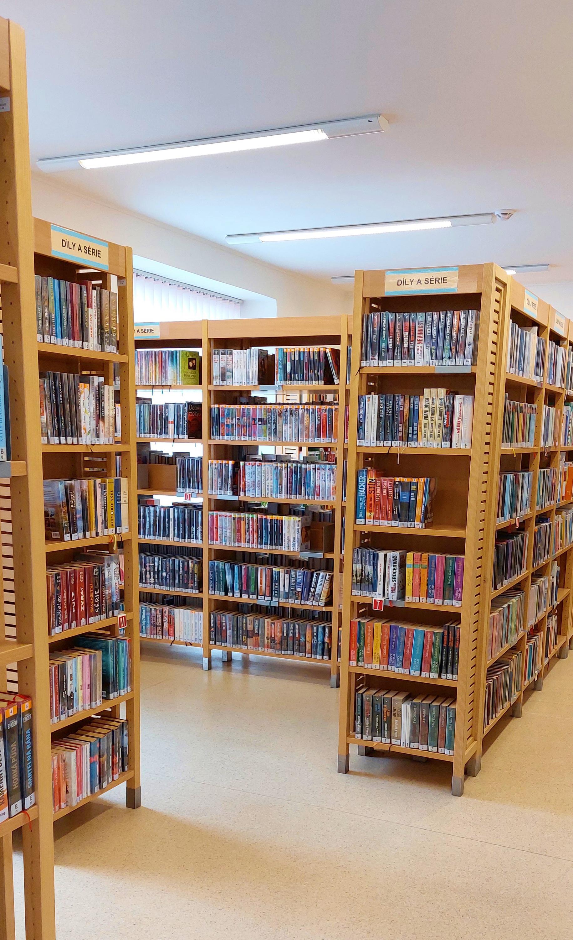 Husova knihovna v Modřanech foto 4
