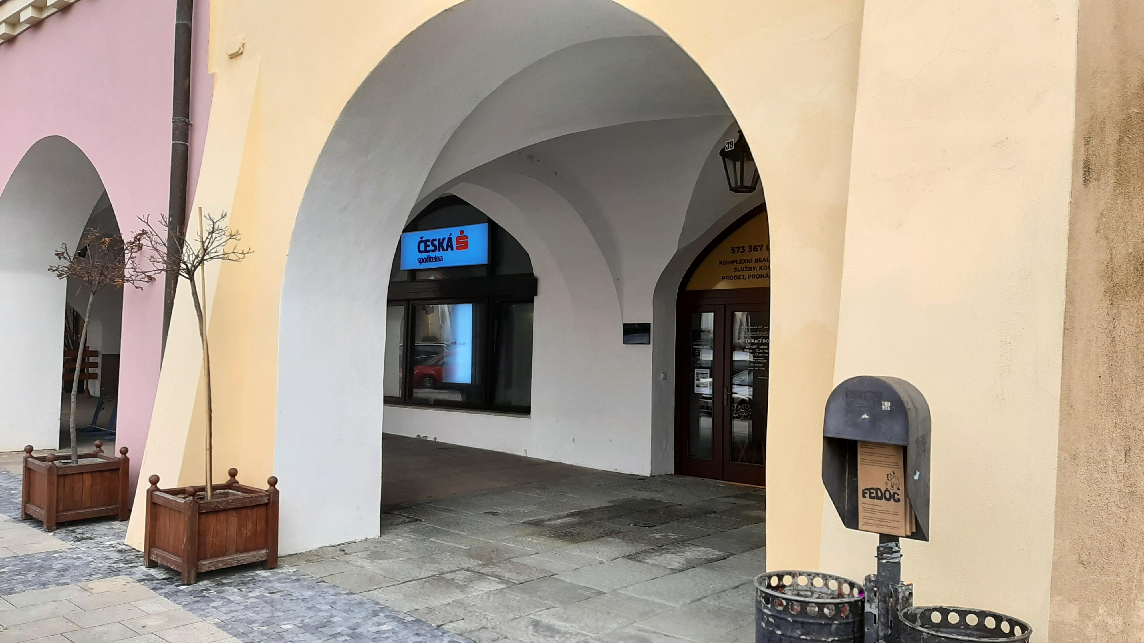 Platbomat České spořitelny foto 1