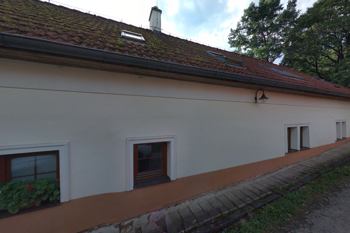 Ovčín - Výcvikové středisko UK FTVS foto 5