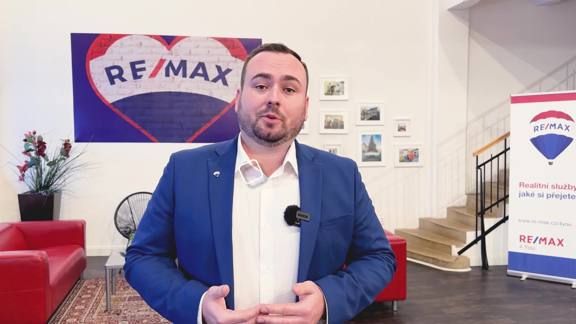 Karel Krupa - realitní makléř RE/MAX foto 2 (náhled videa)