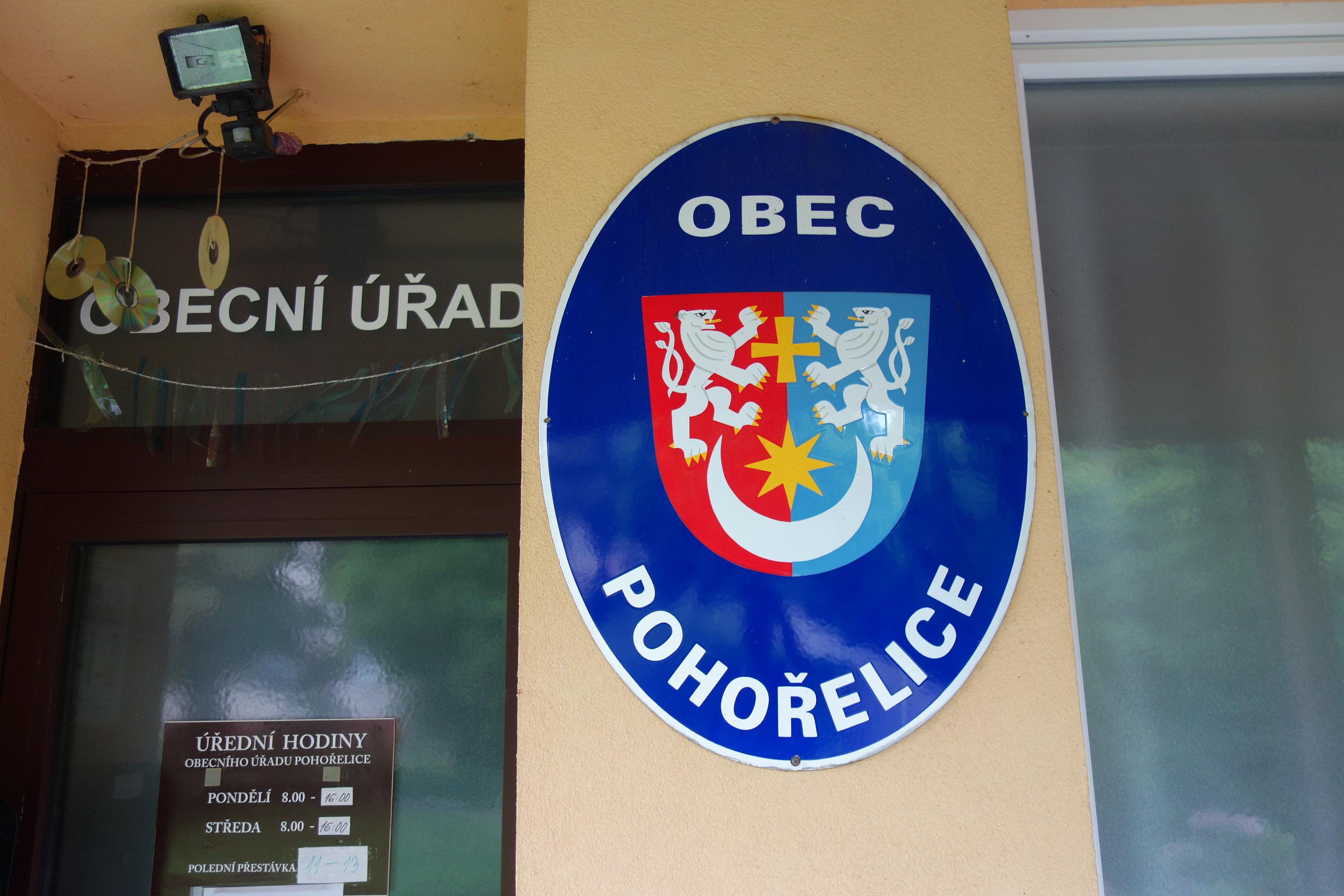 Pohořelice - obecní úřad foto 2