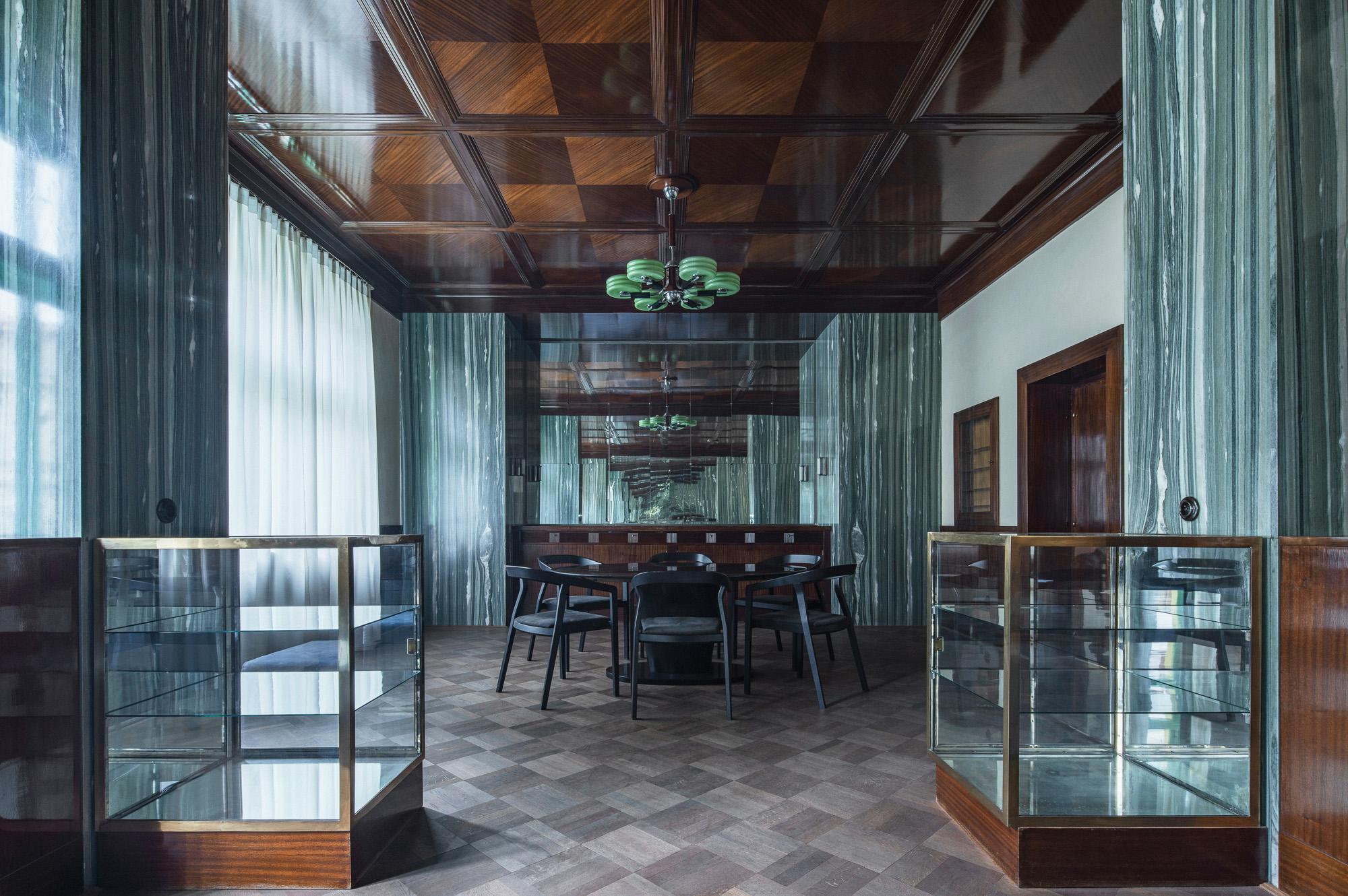 Byt Krausových - Loosův interiér