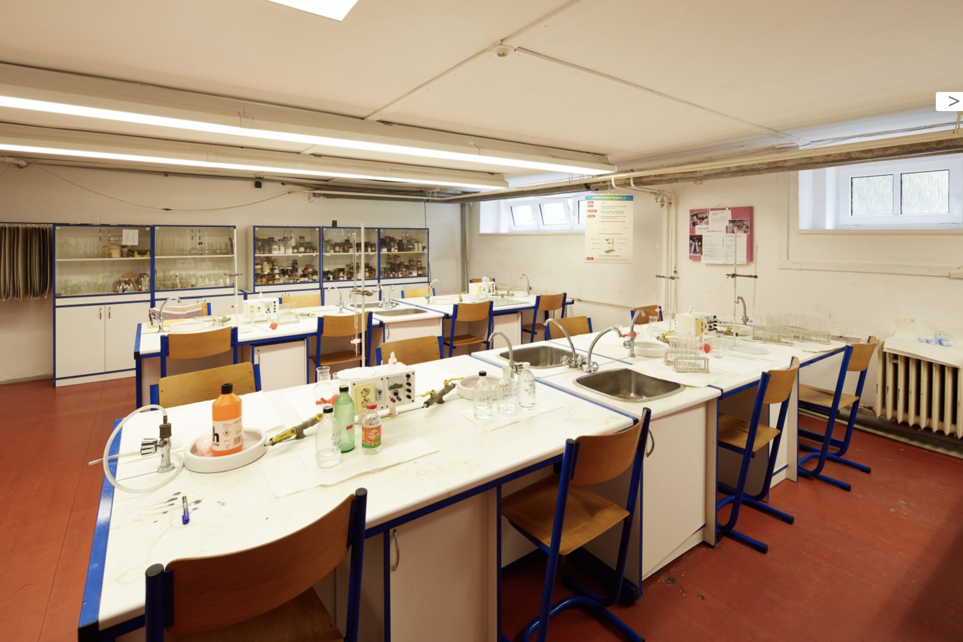 Městské gymnázium a střední odborná škola Úpice foto 2