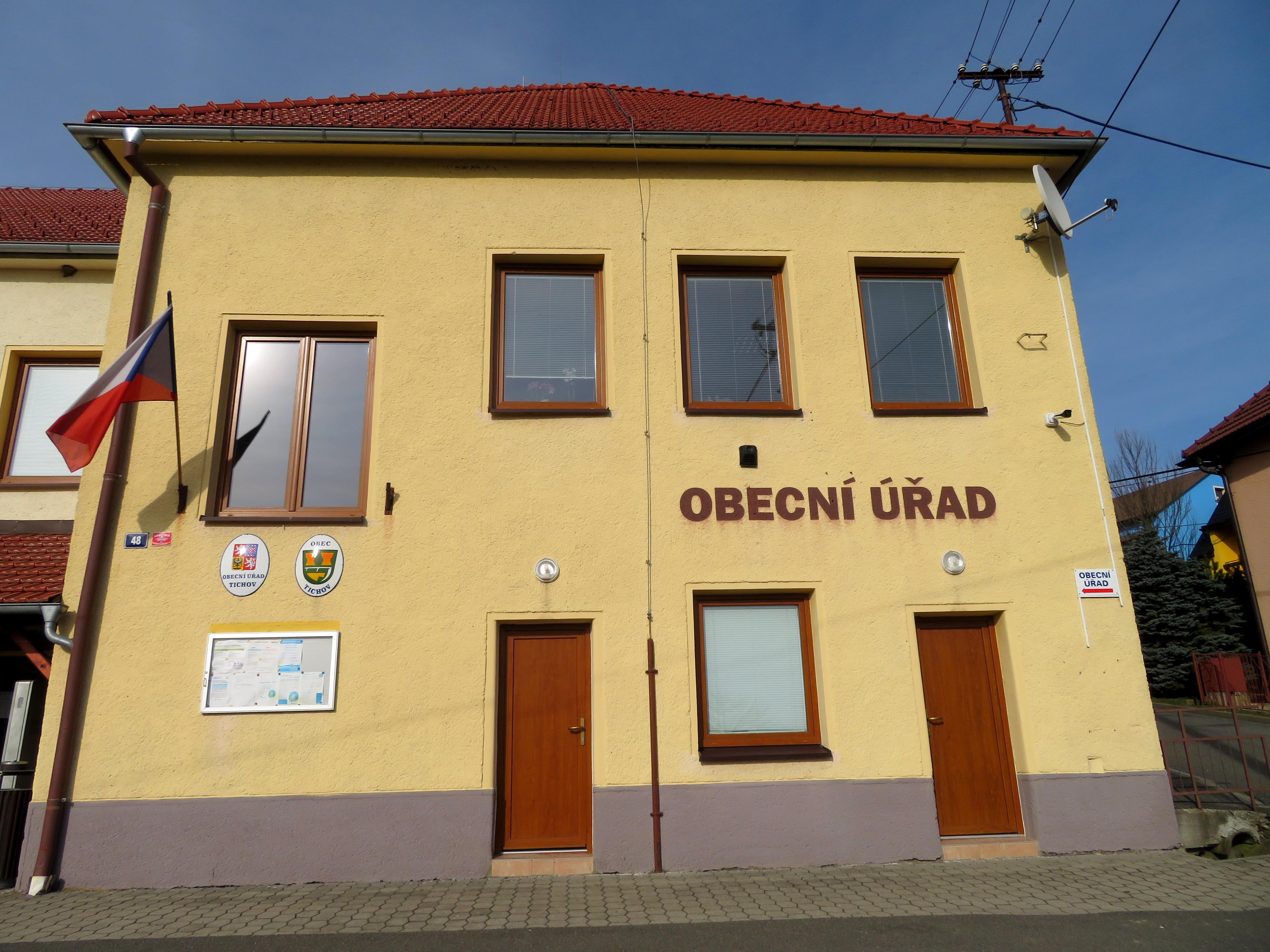 Tichov - obecní úřad foto 2