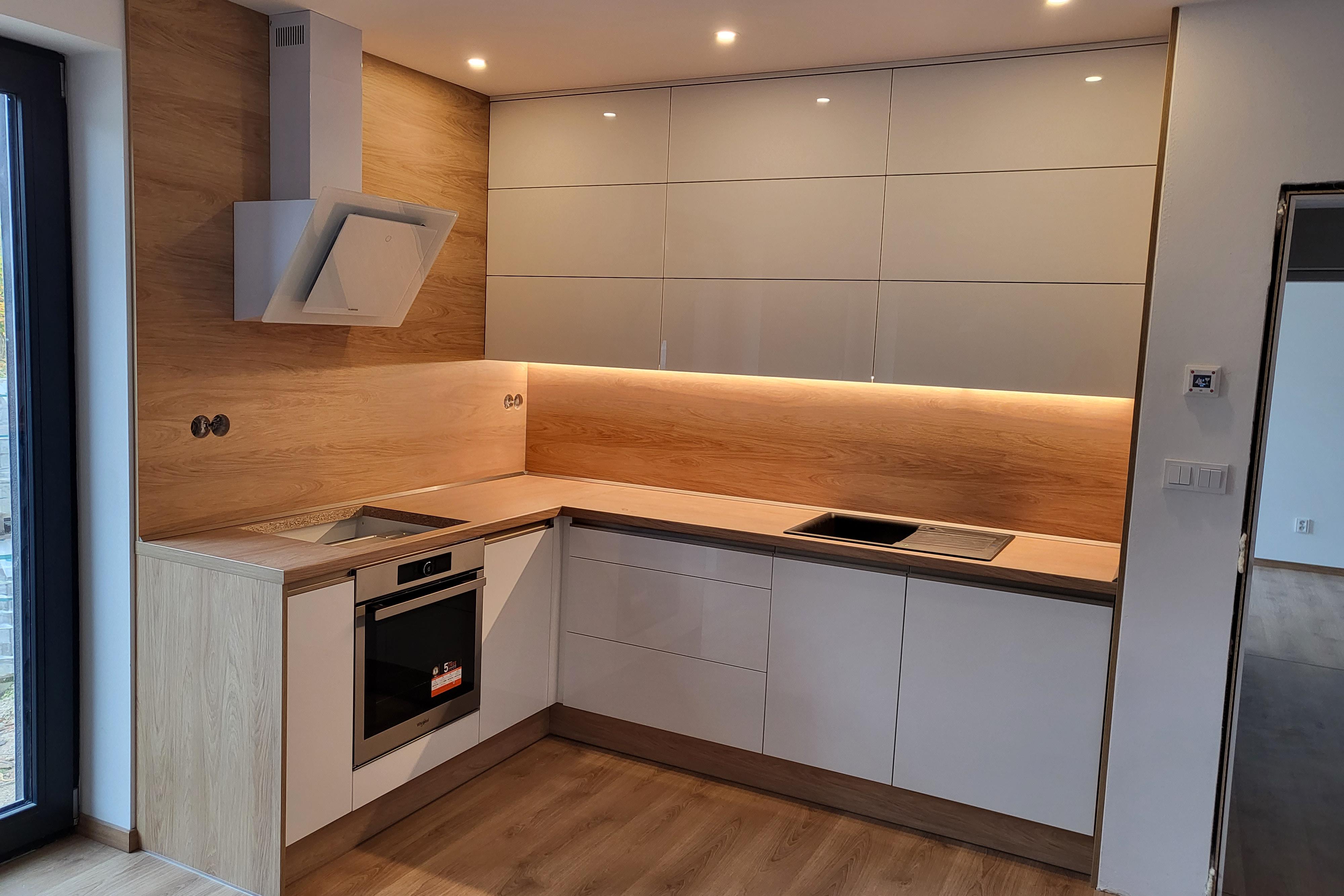 JMČ  Truhlářství s.r.o foto 1