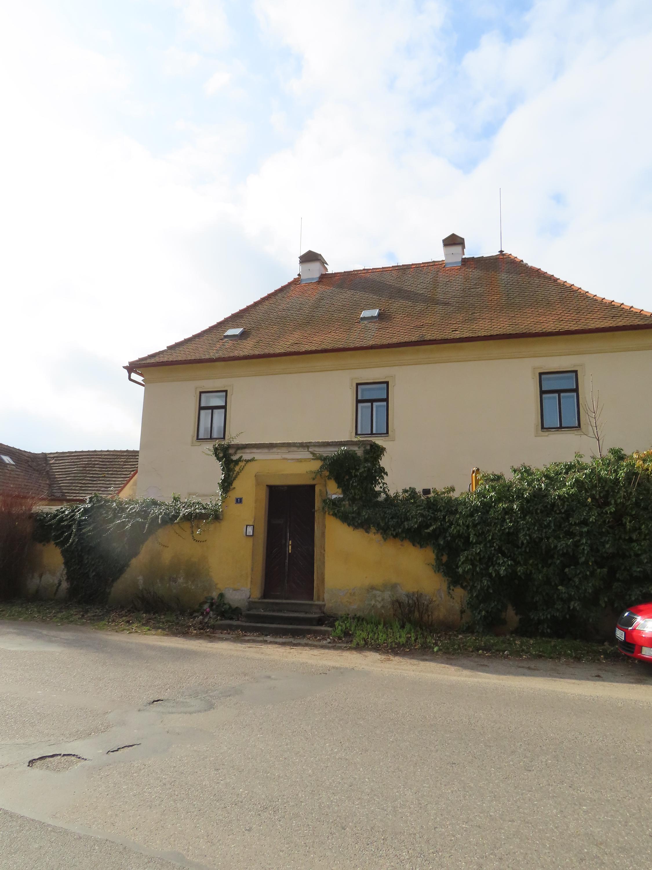 Římskokatolická farnost Libice nad Cidlinou foto 2