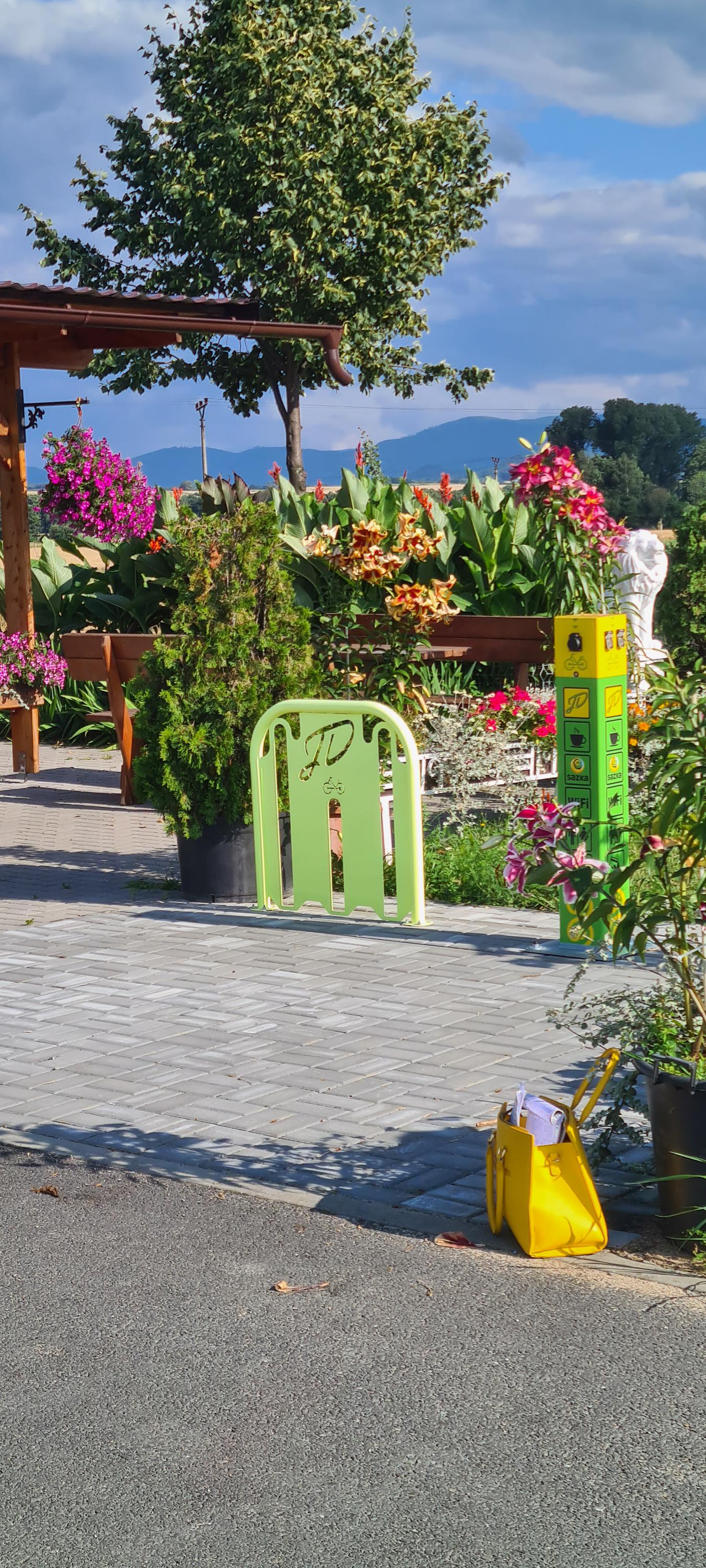 Čerpací stanice JD - nabíjecí stanice na elektrokola foto 3