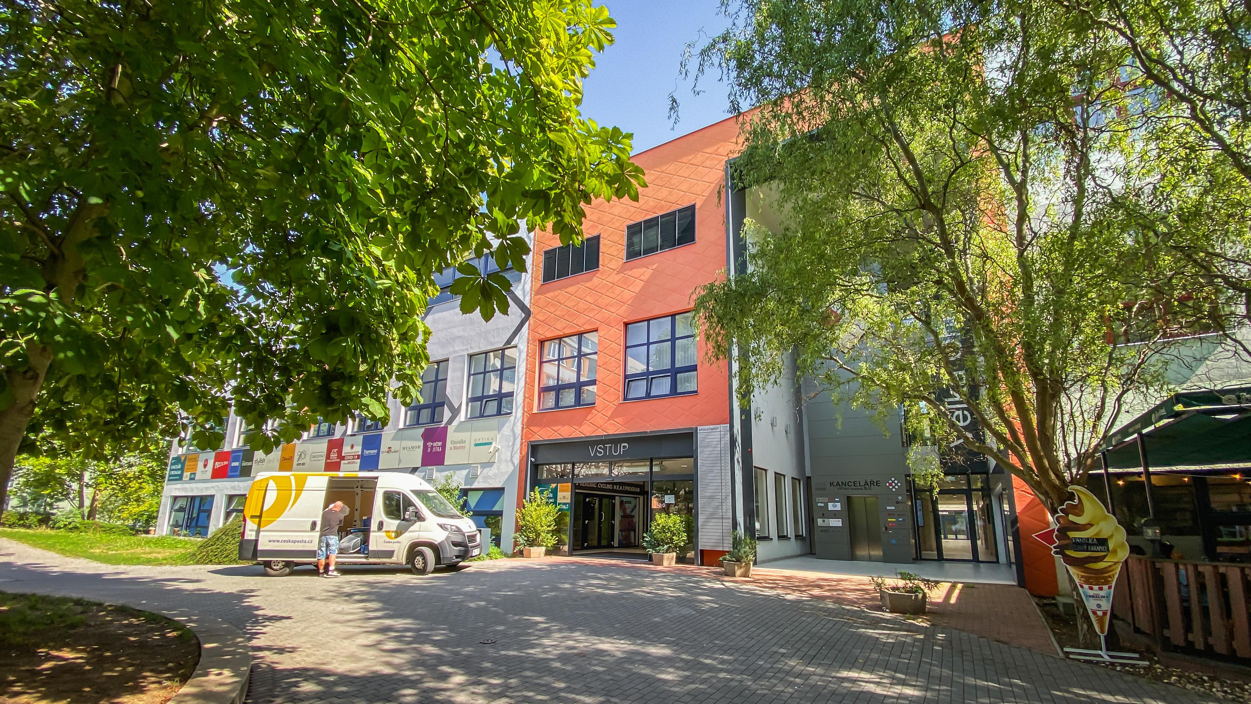 Gymnázium Přírodní škola, z.ú. foto 2