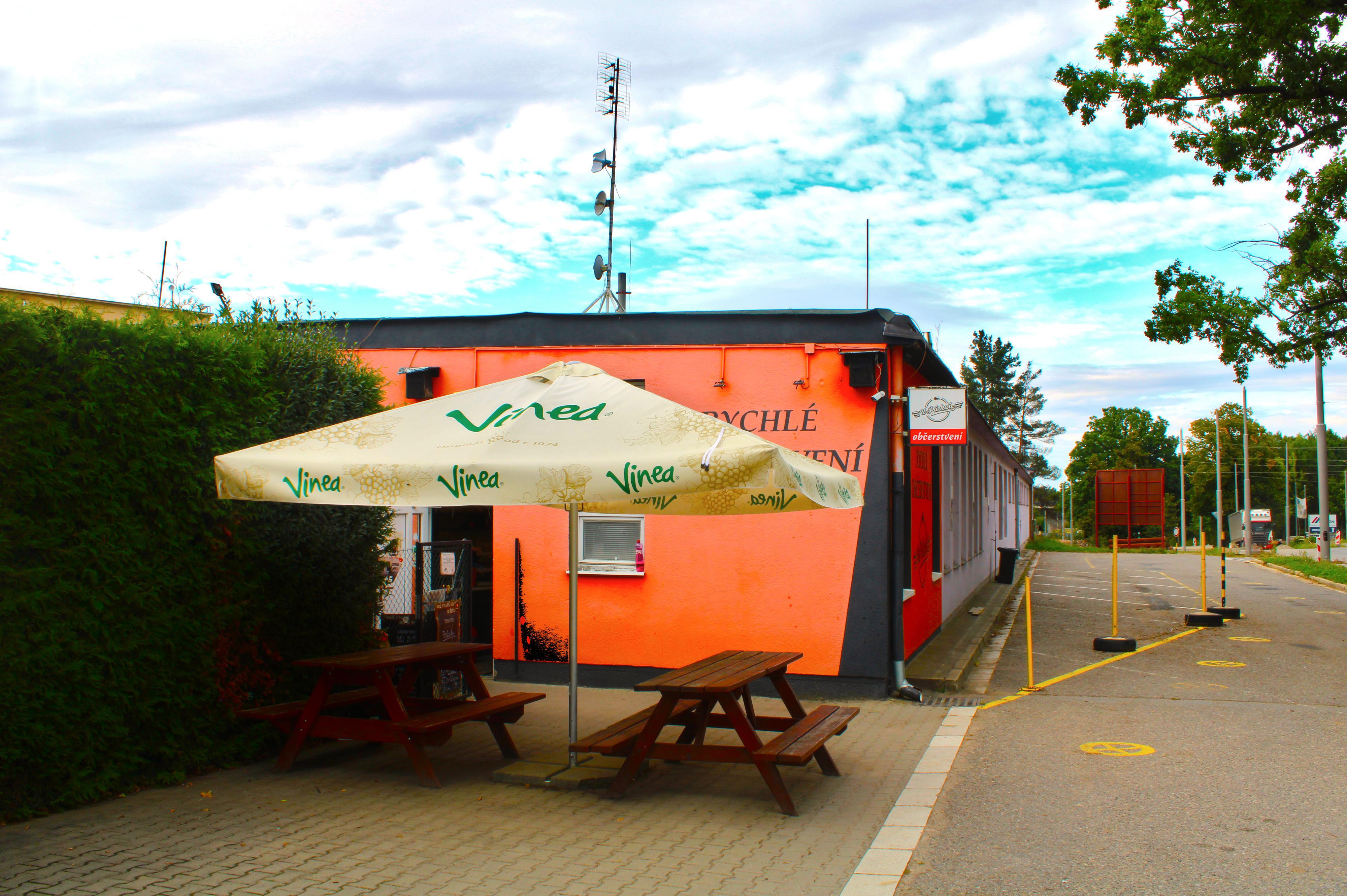 Občerstvení U Párkaře