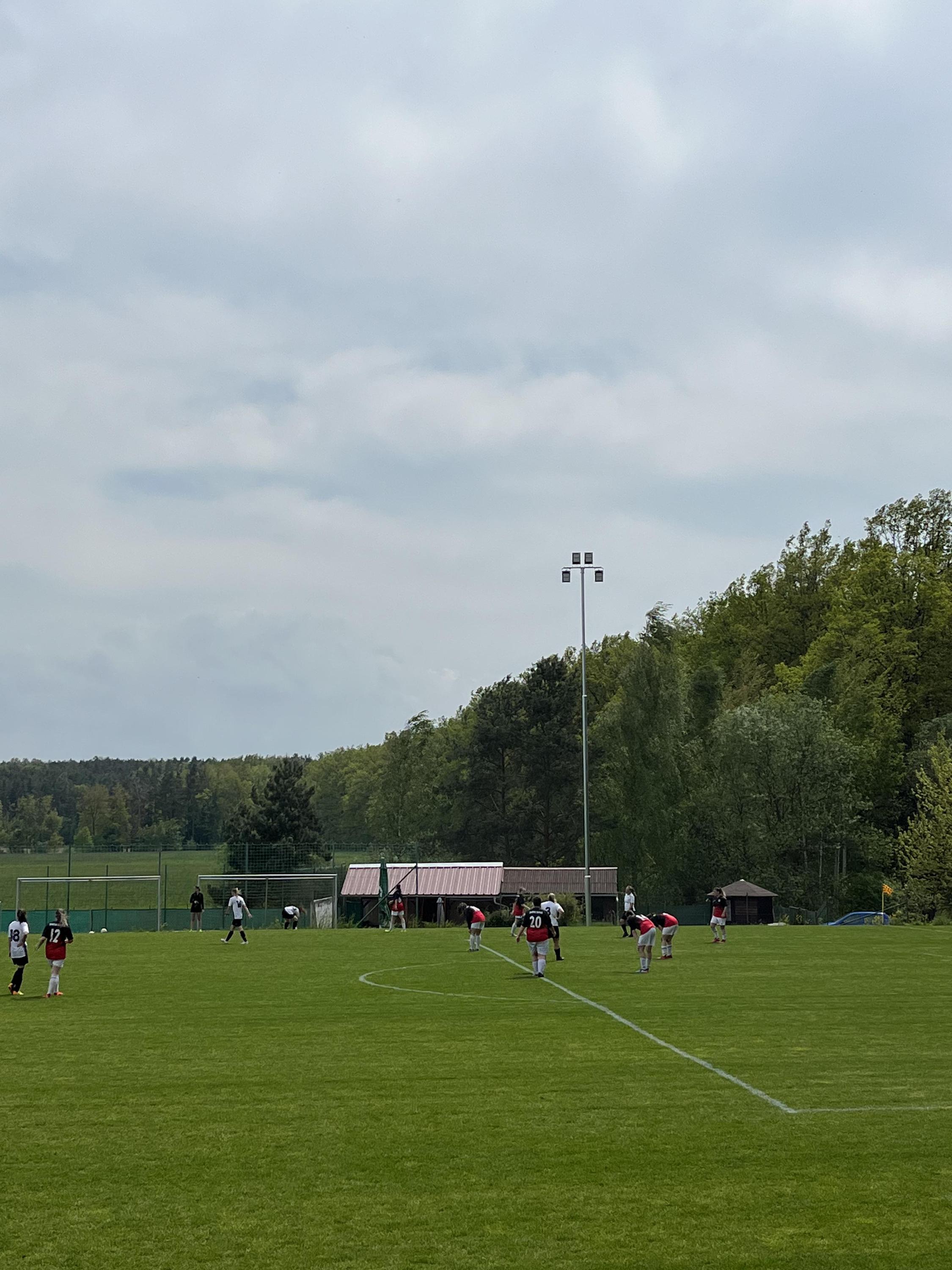 Fotbalový stadion TJ Mokré foto 1