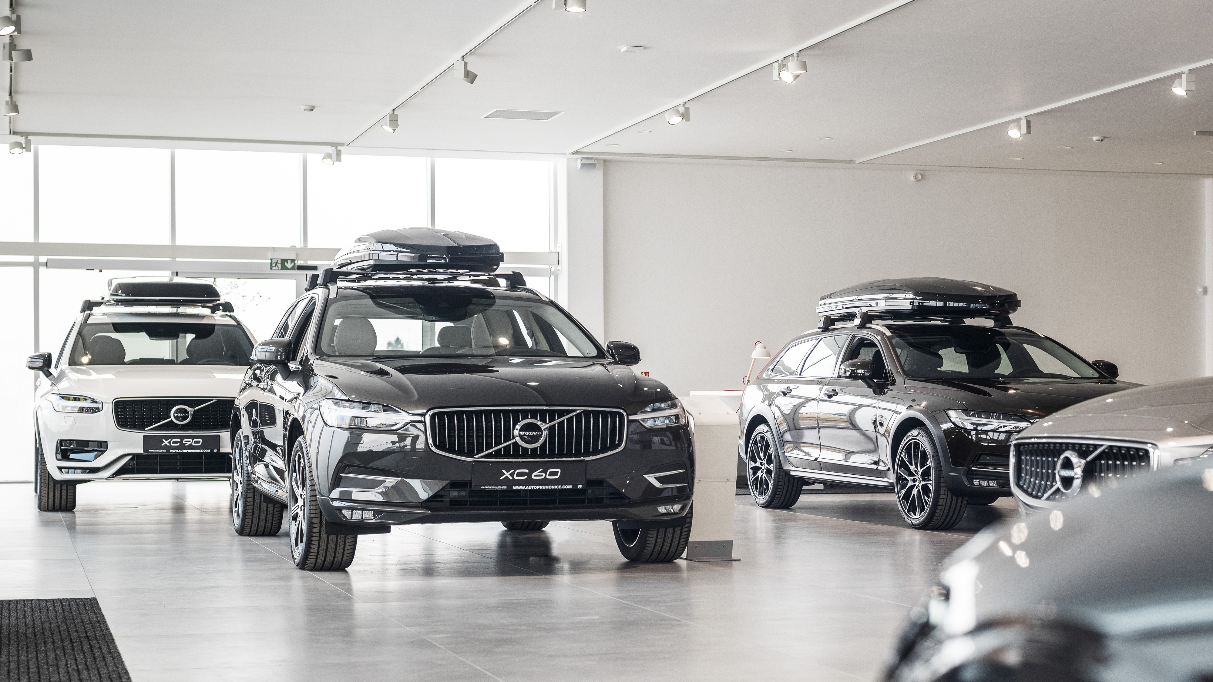 CARDION CARS PRŮHONICE - Volvo autorizovaný dealer a autoservis foto 6