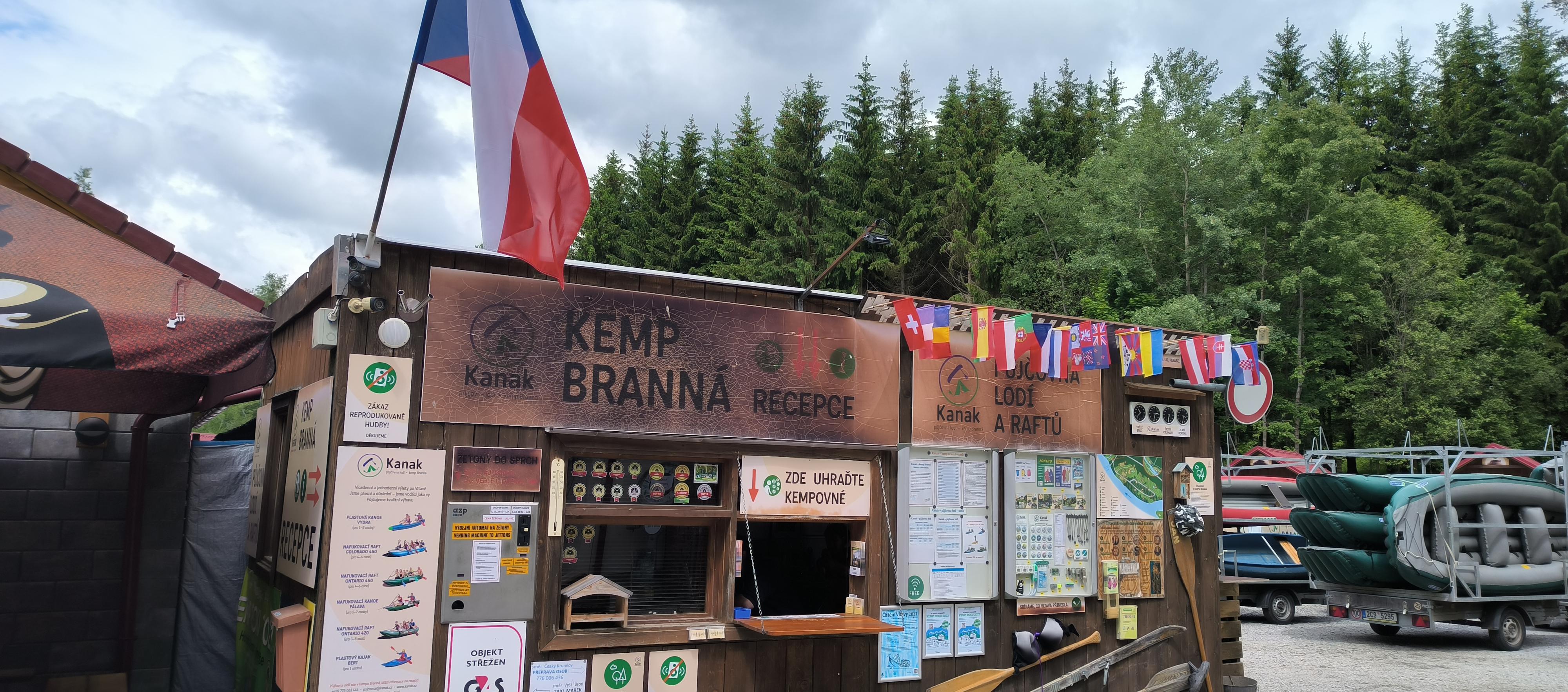 Kanak – půjčovna lodí foto 5