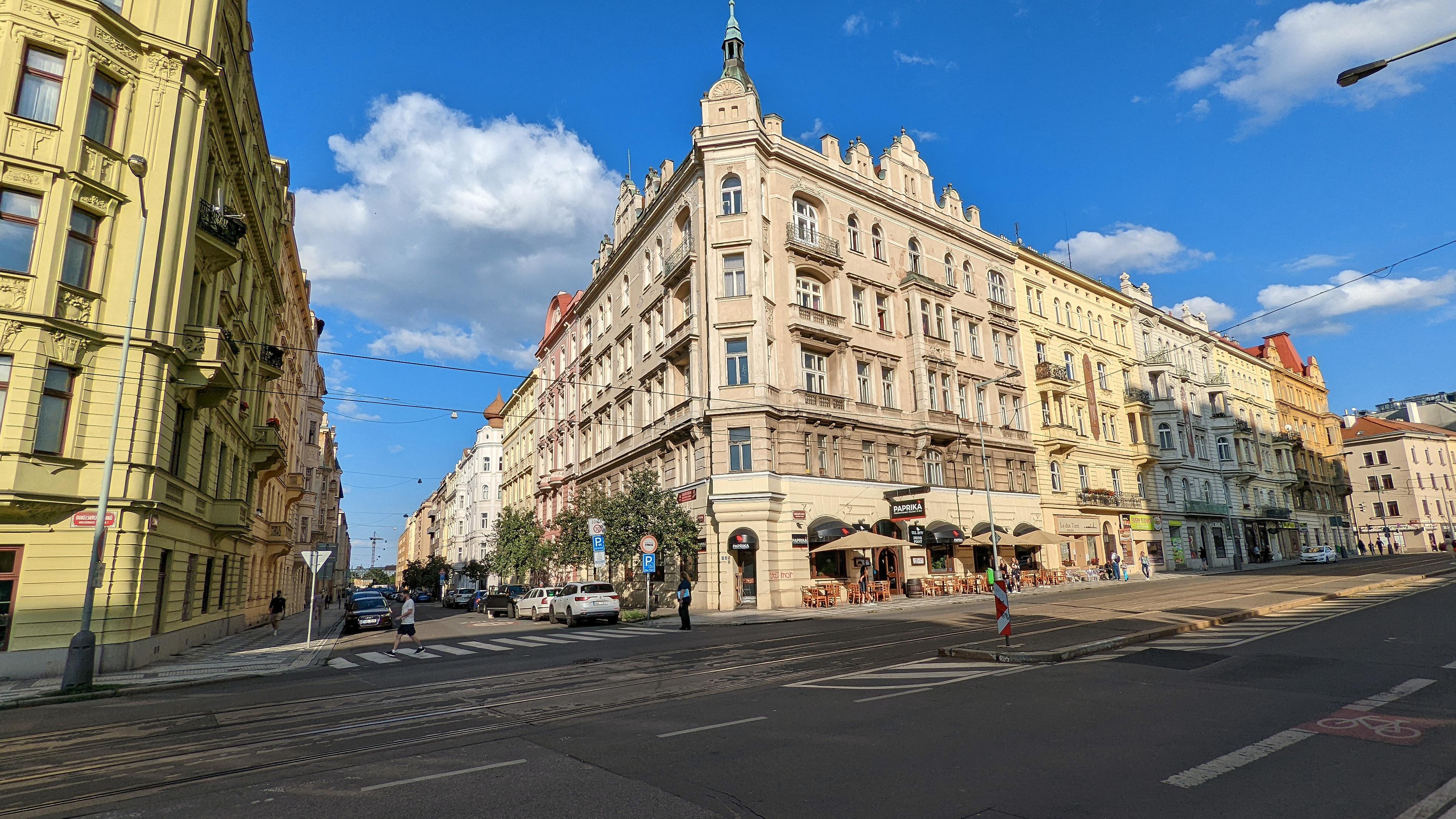 Paprika Meiditerranean Kitchen and bar foto 2