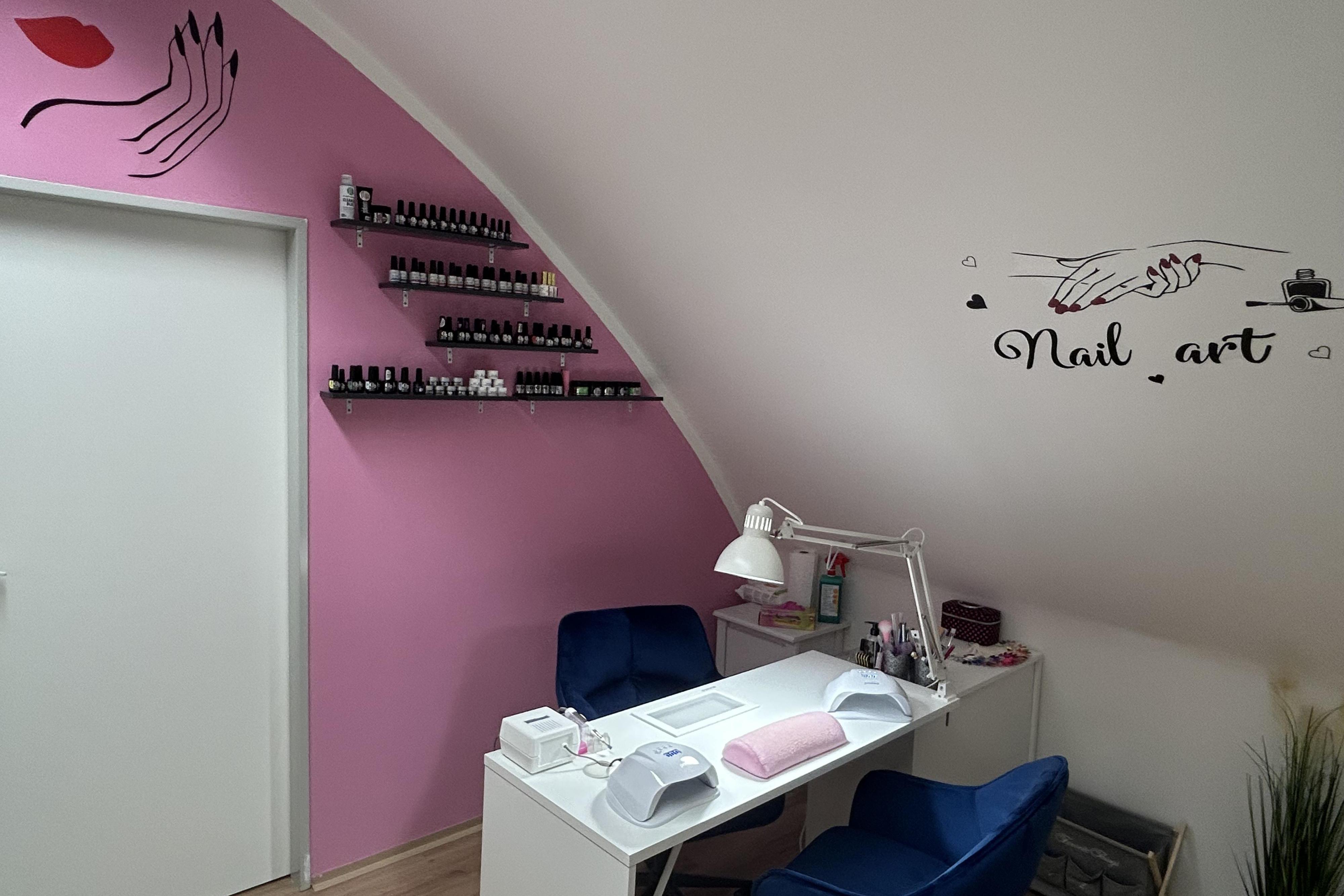 Nehtové studio Mili