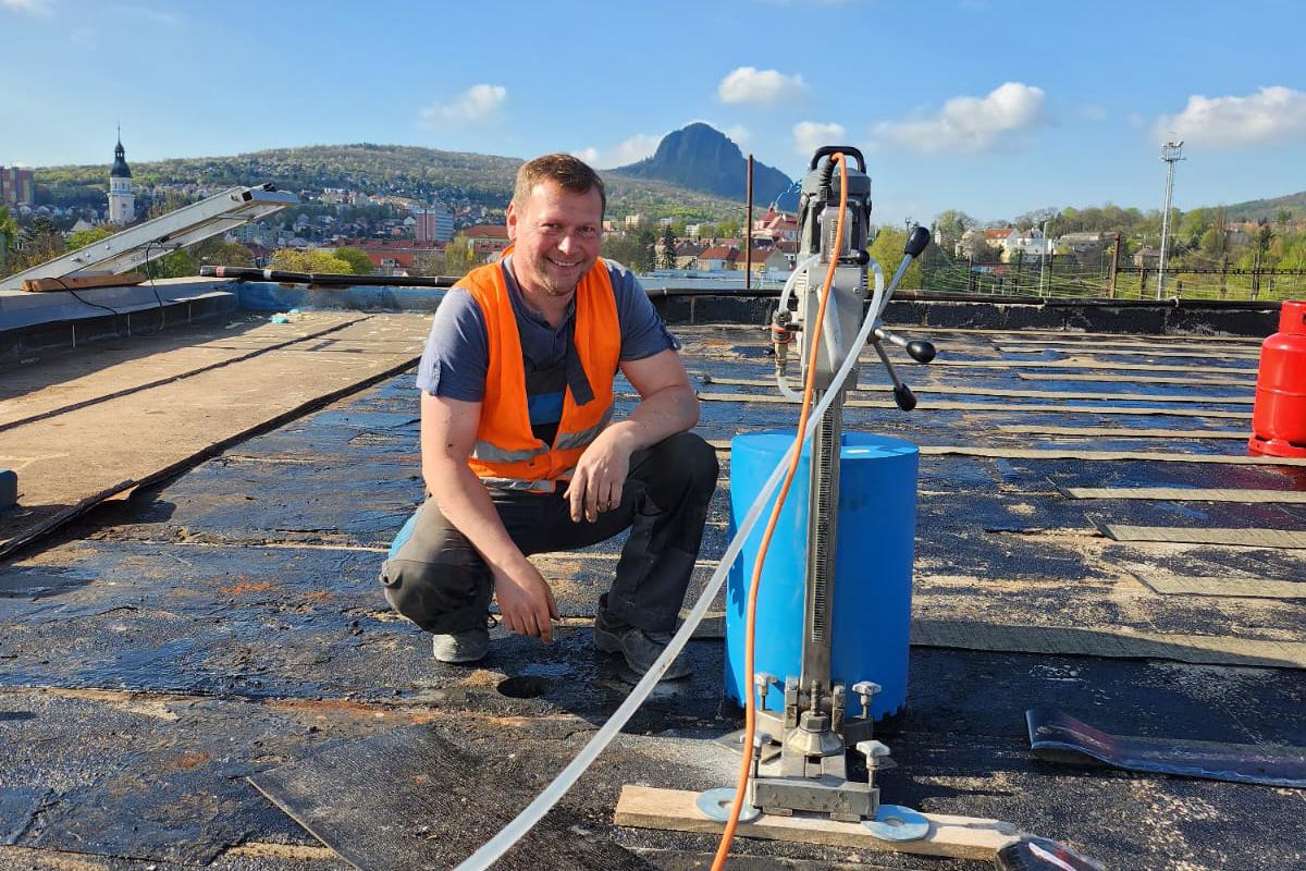 David Hrubec - jádrové vrtání, prostupy stavebních konstrukcí pro TZB