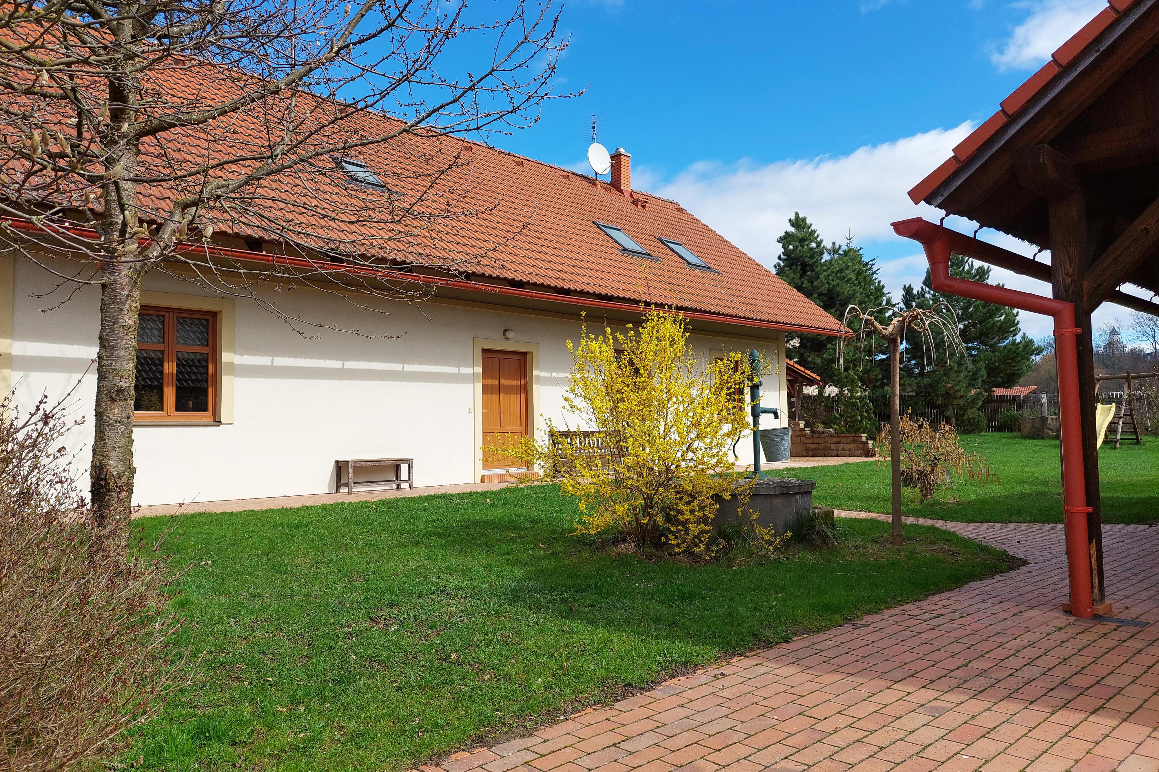 Chalupa U zvědavý kozy