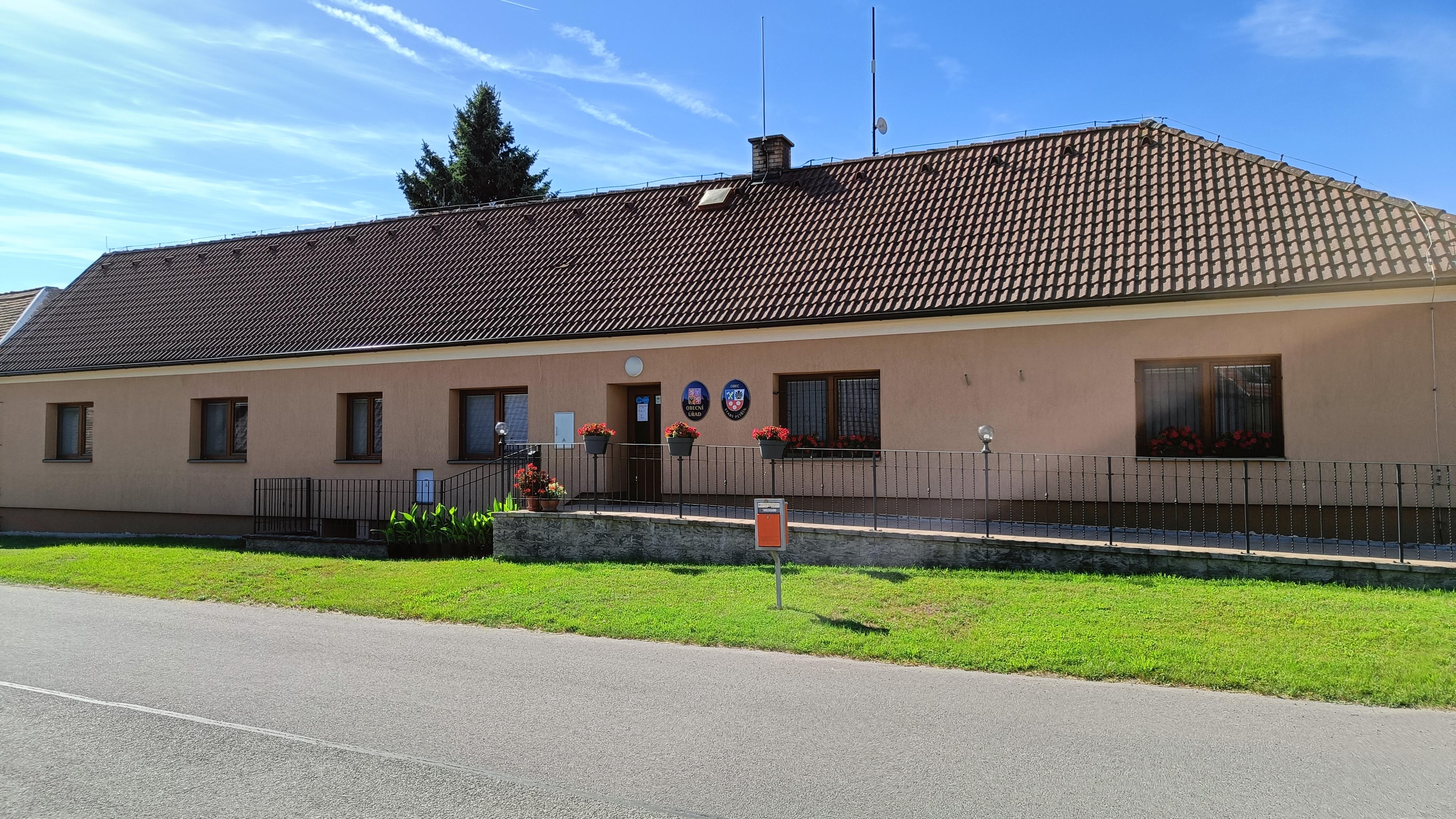 Starý Petřín - obecní úřad