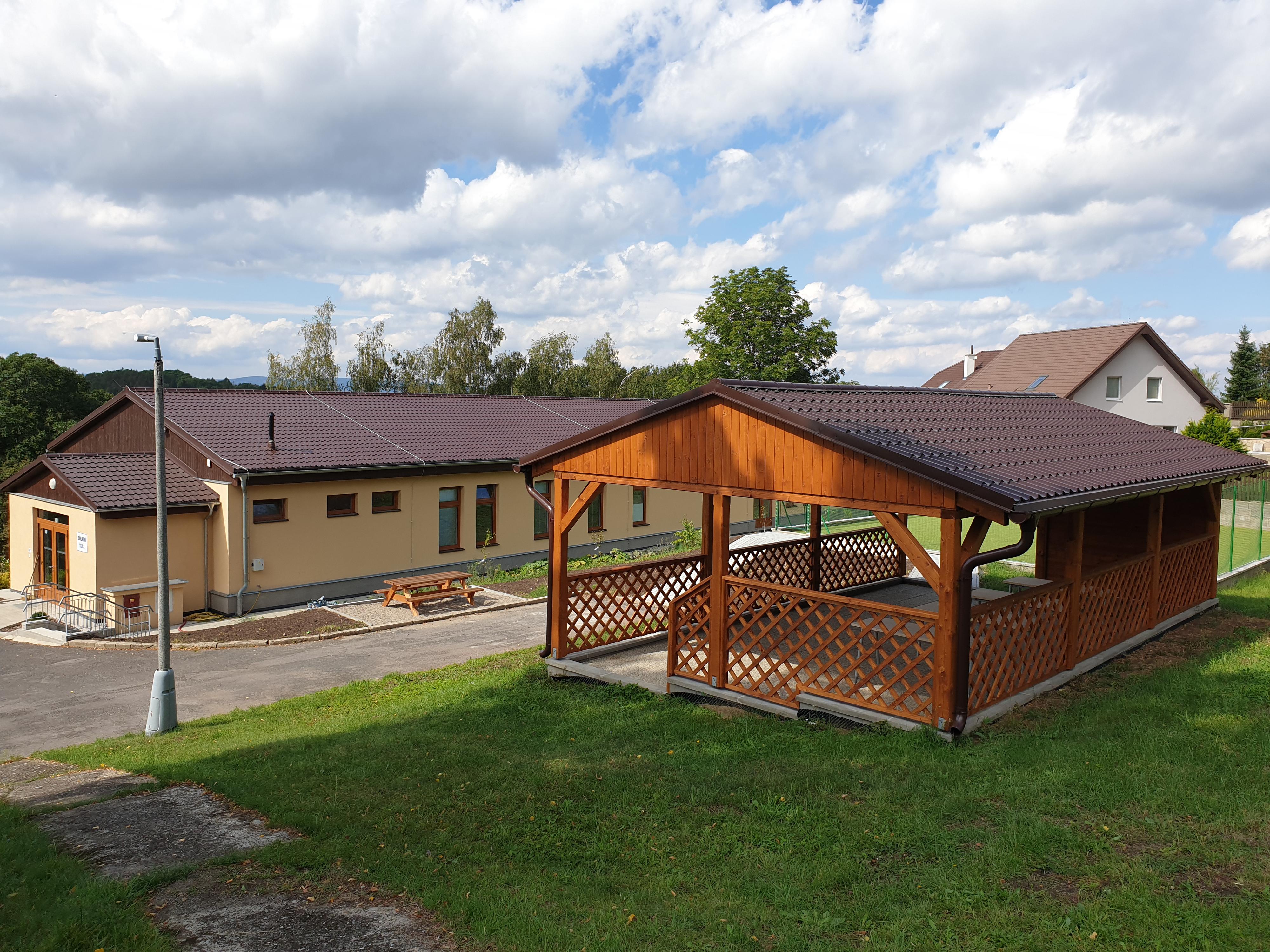 Základní škola a Mateřská škola Malečov, příspěvková organizace foto 3