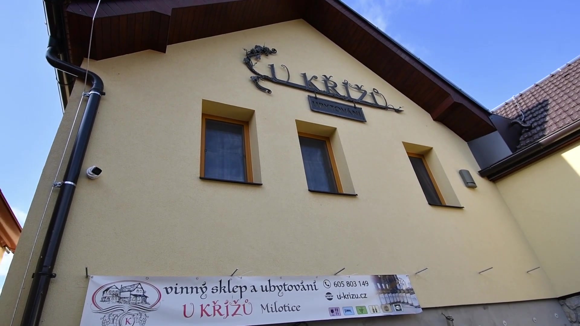 Vinařství & Ubytování u Křížů foto 2 (náhled videa)