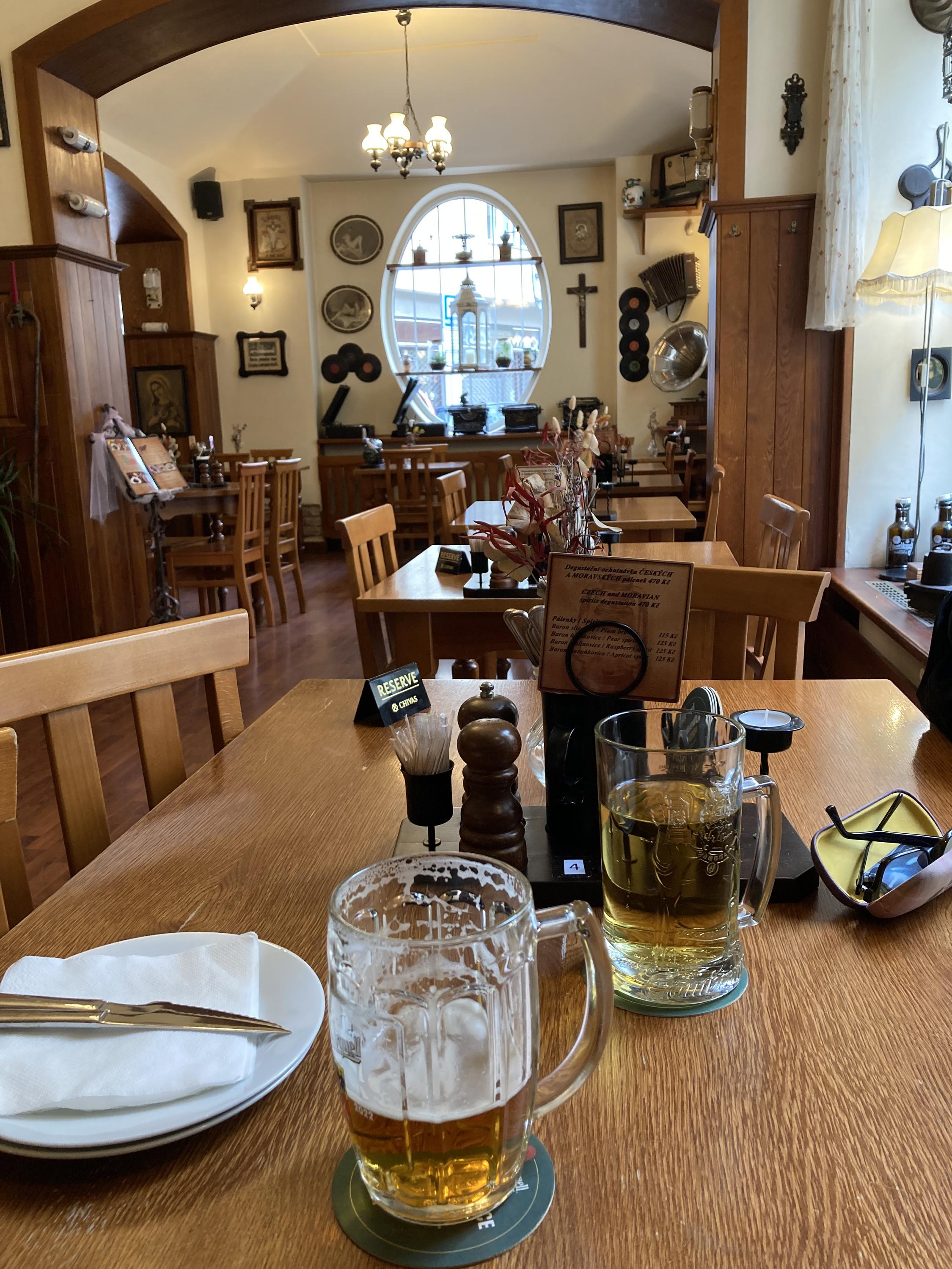 U Matěje Kotrby - Restaurace a Bar foto 5