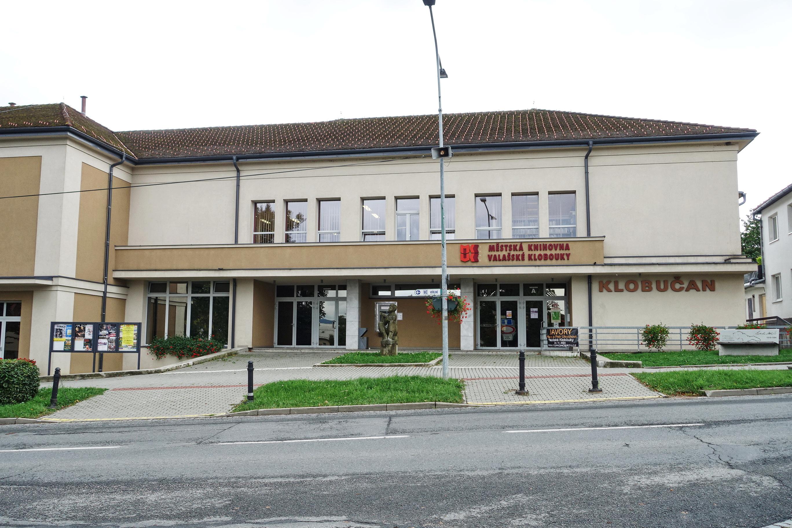 Městská knihovna Valašské Klobouky foto 5
