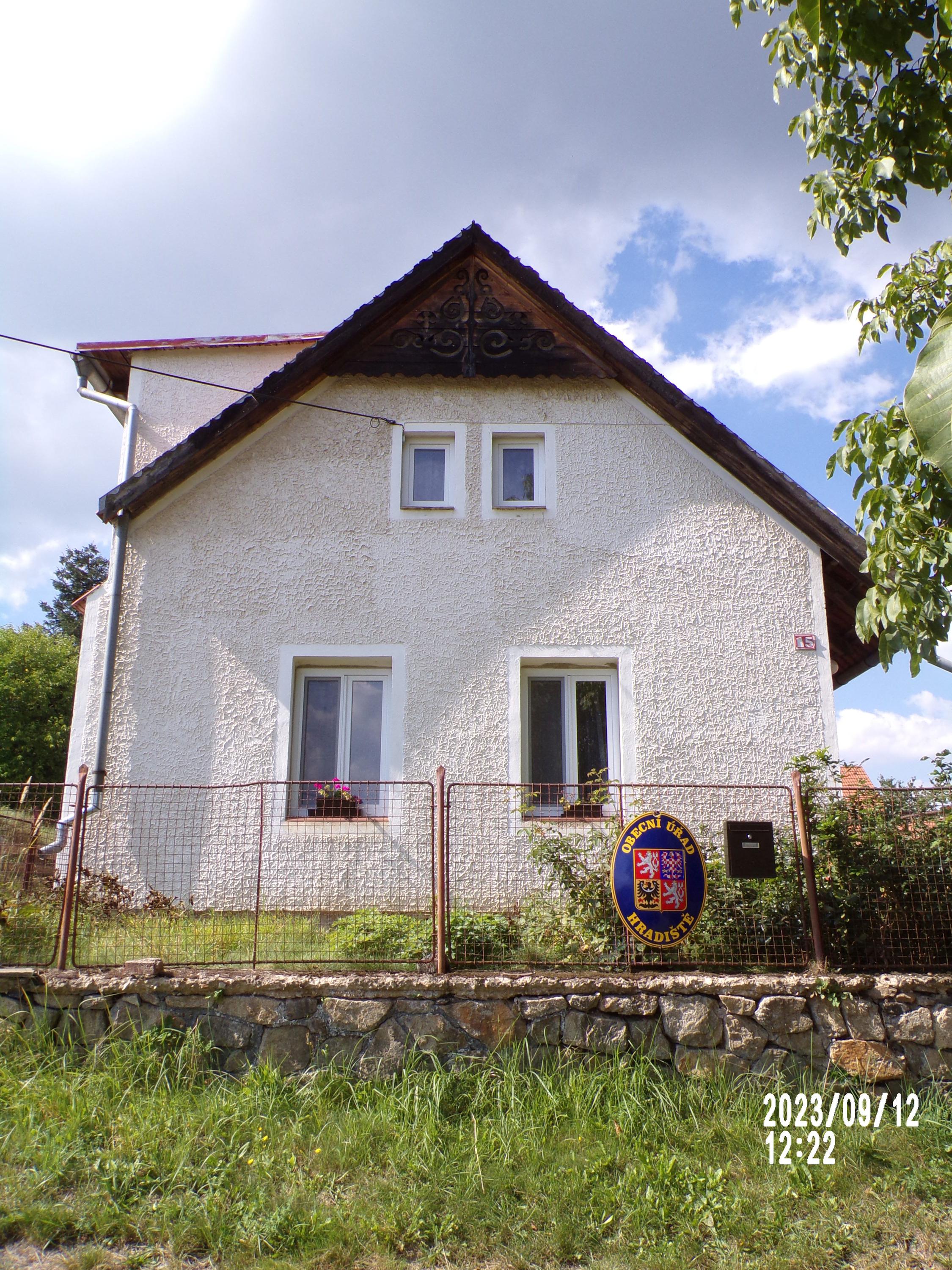 Hradiště - obecní úřad foto 3