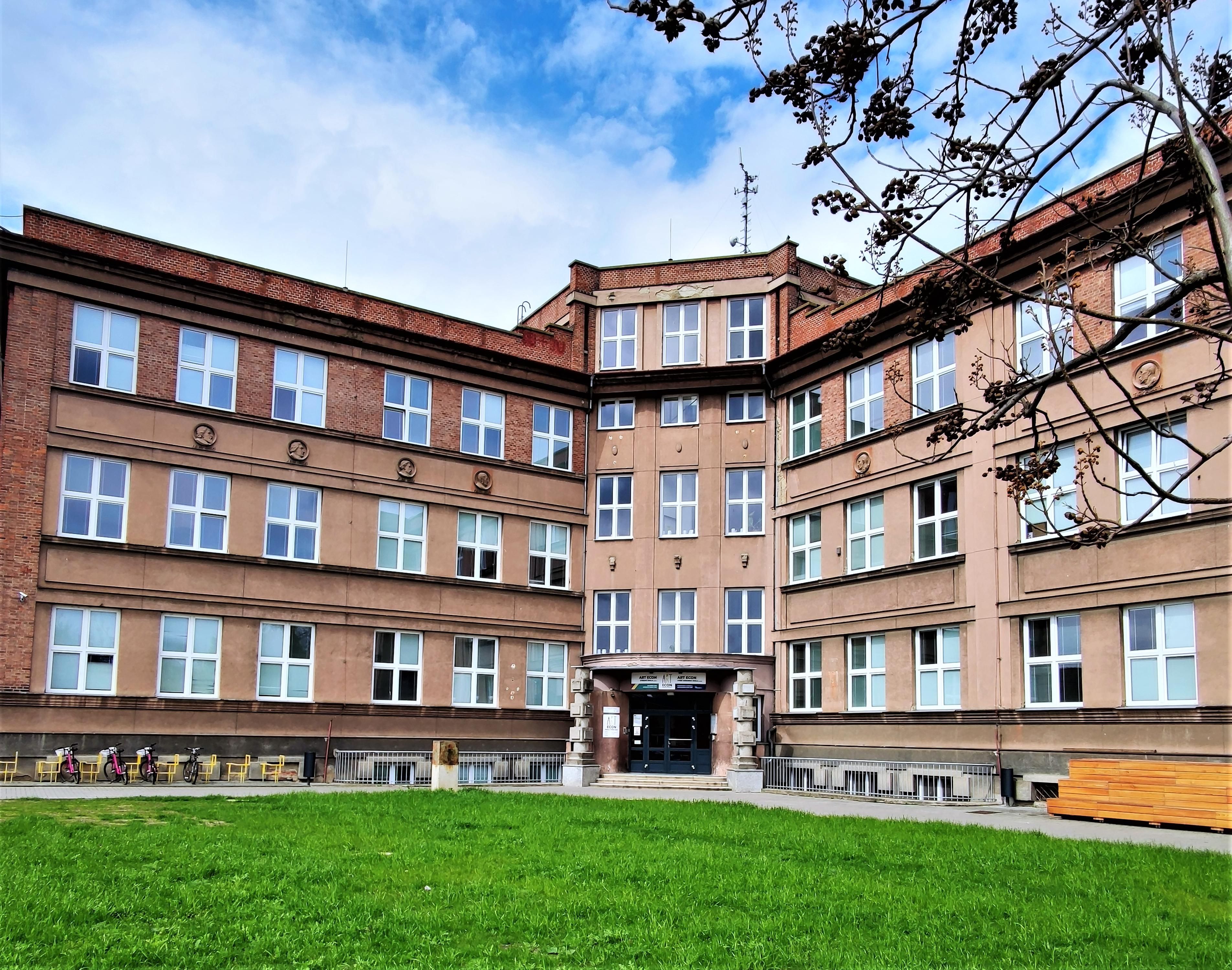 ART ECON - Střední škola, s.r.o. foto 4