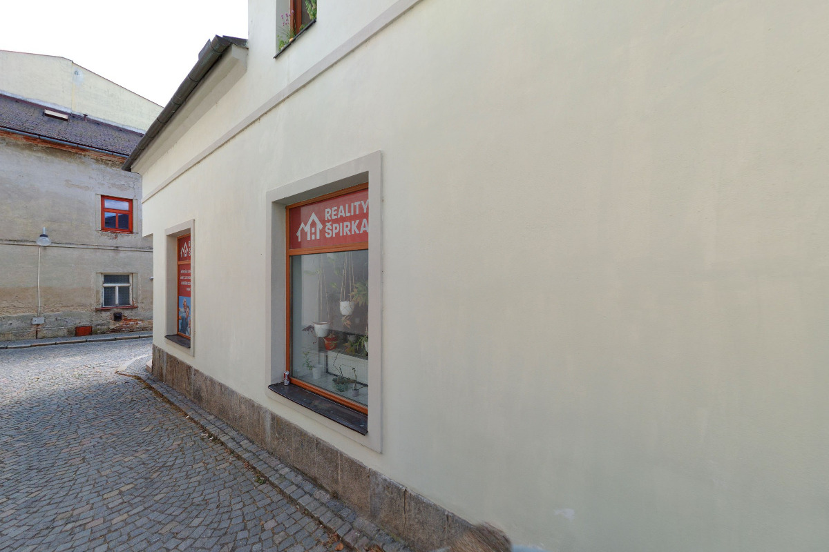 Prodejna pracovních a outdoor oděvů foto 3