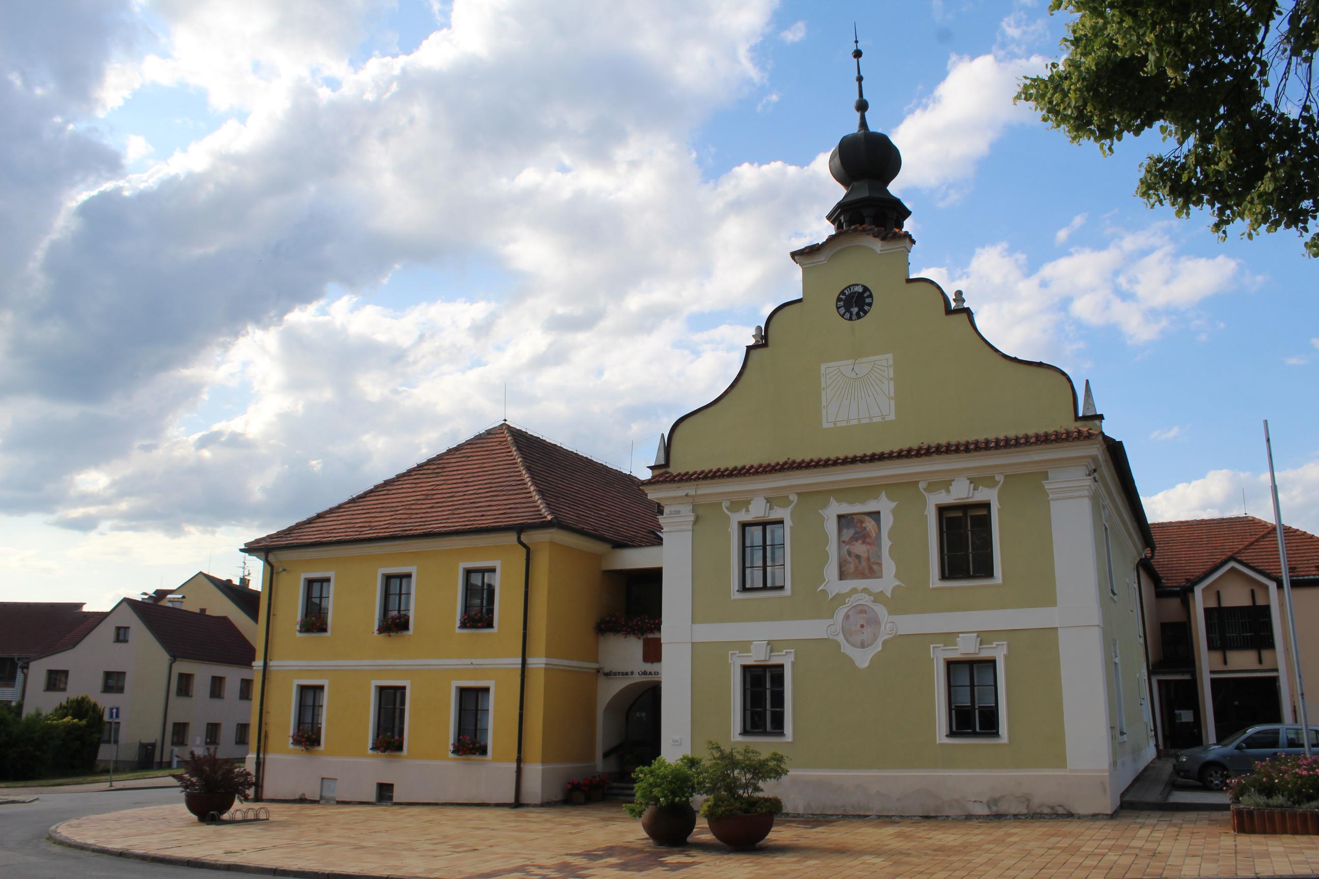 Borovany - městský úřad foto 3