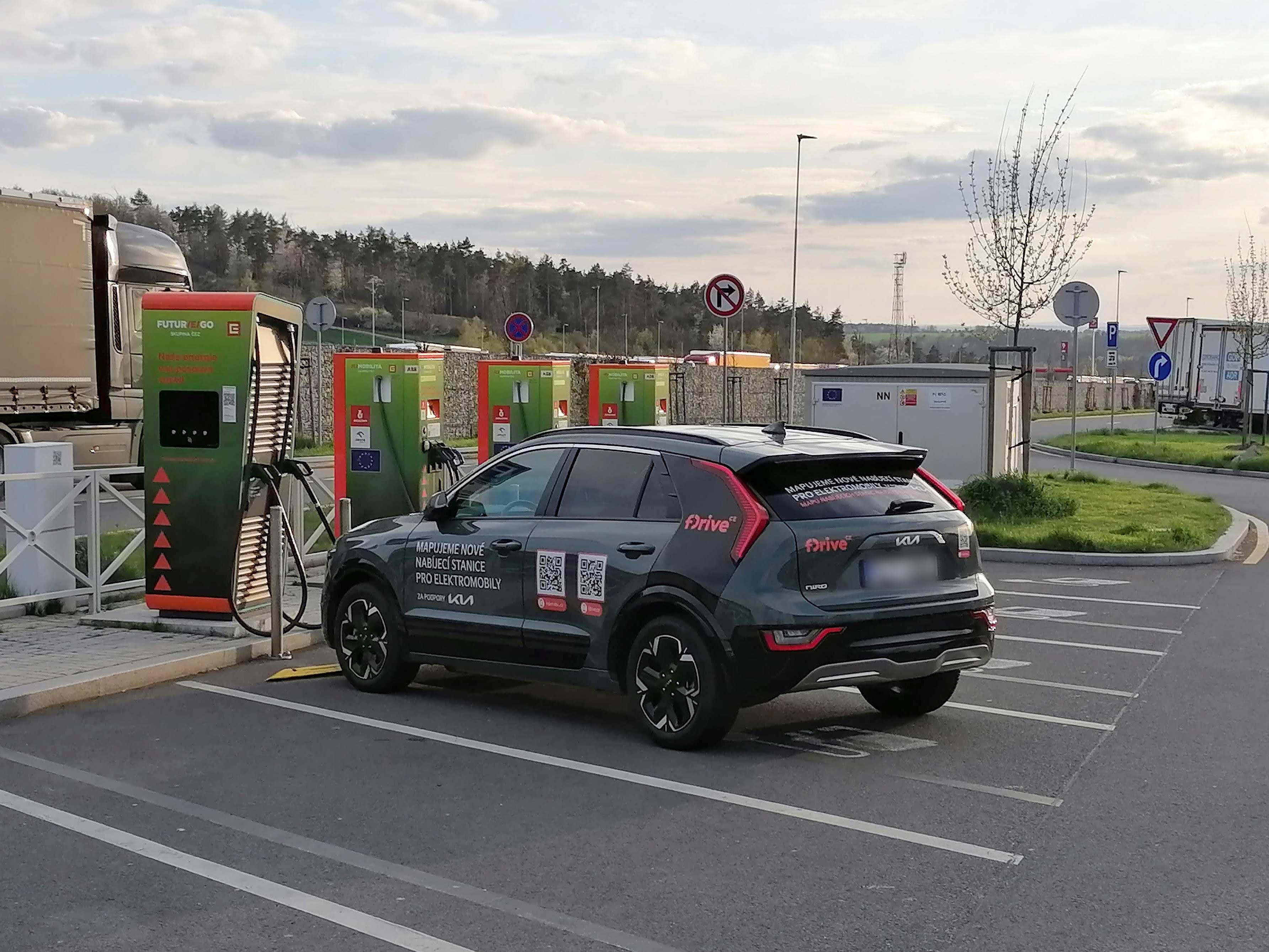 Nabíjecí stanice ČEZ