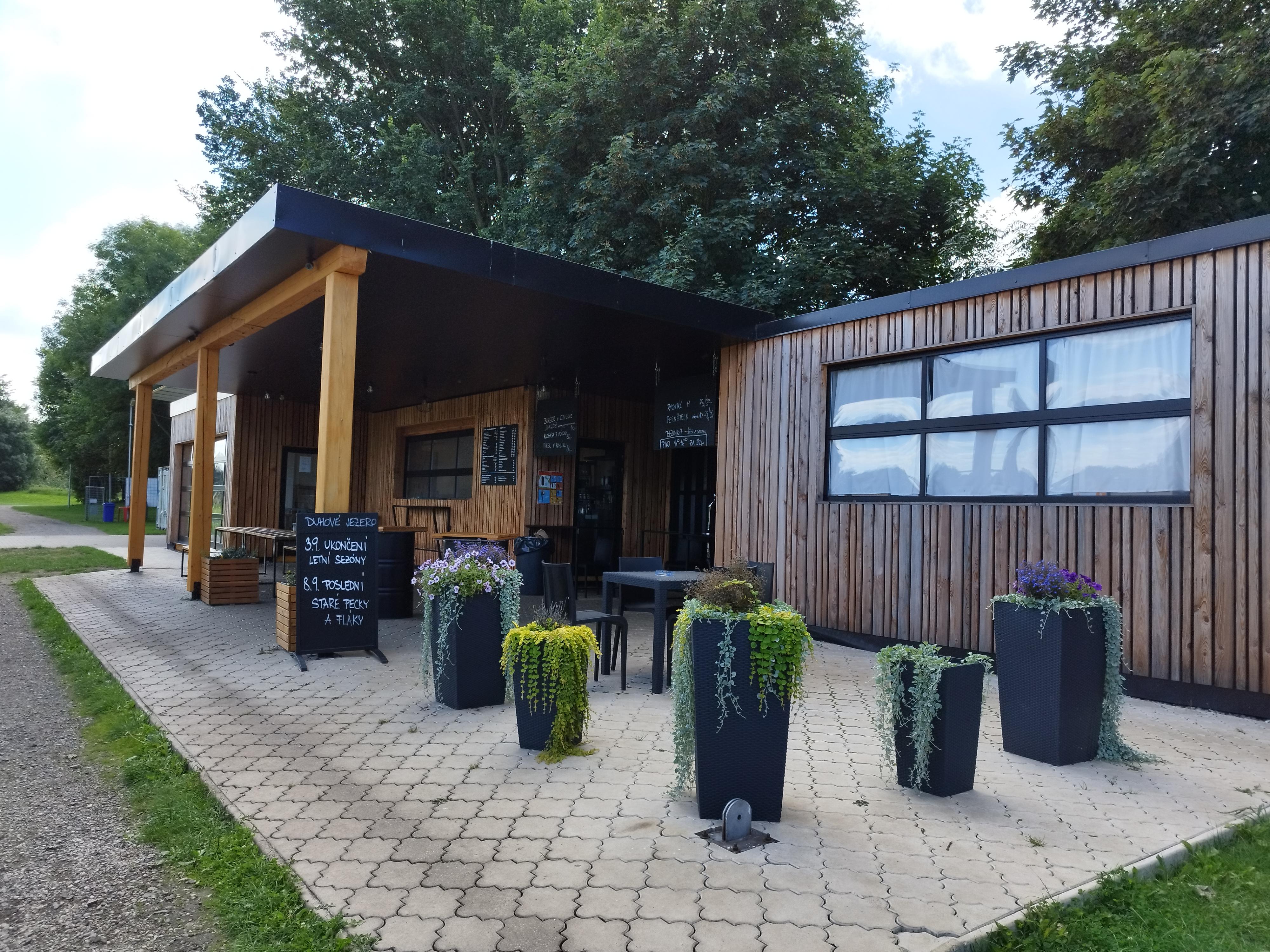 Rekreační areál Duhové jezero foto 4