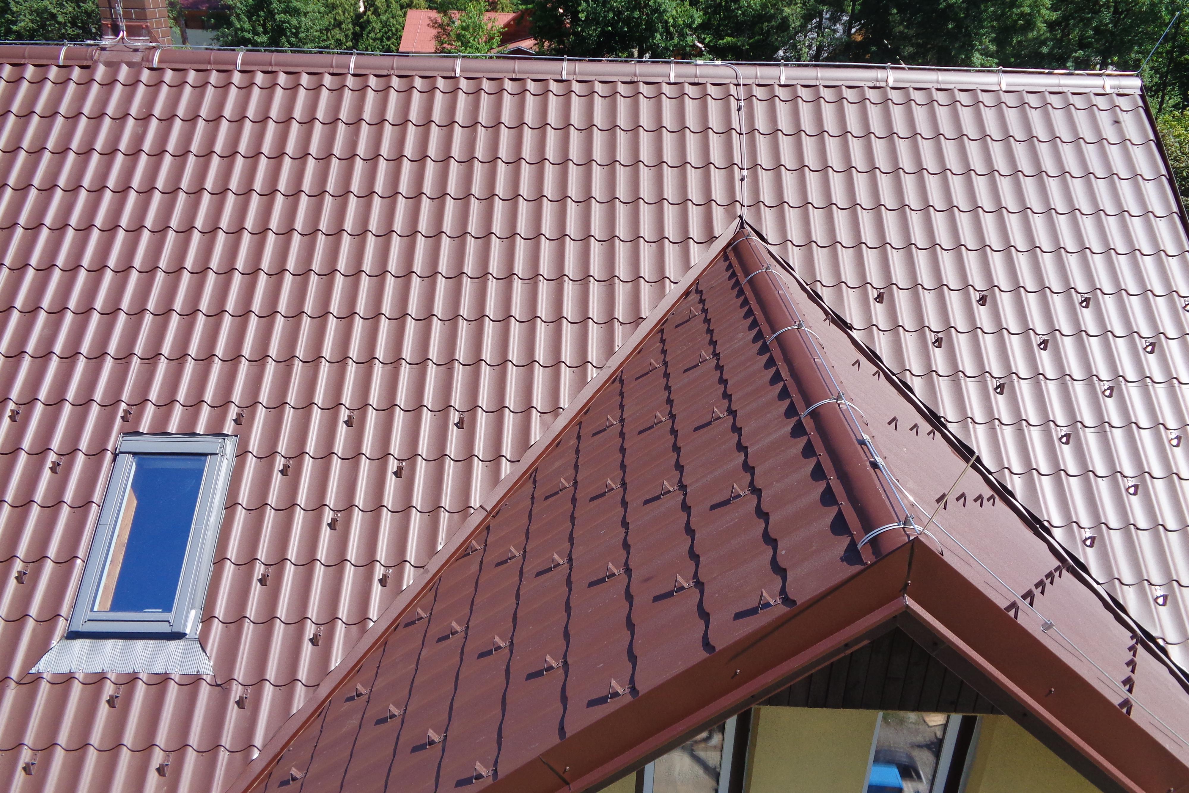 KLEMPÍŘSKÉ A POKRÝVAČSKÉ PRÁCE , PLOŠINY-LEŠENÍ