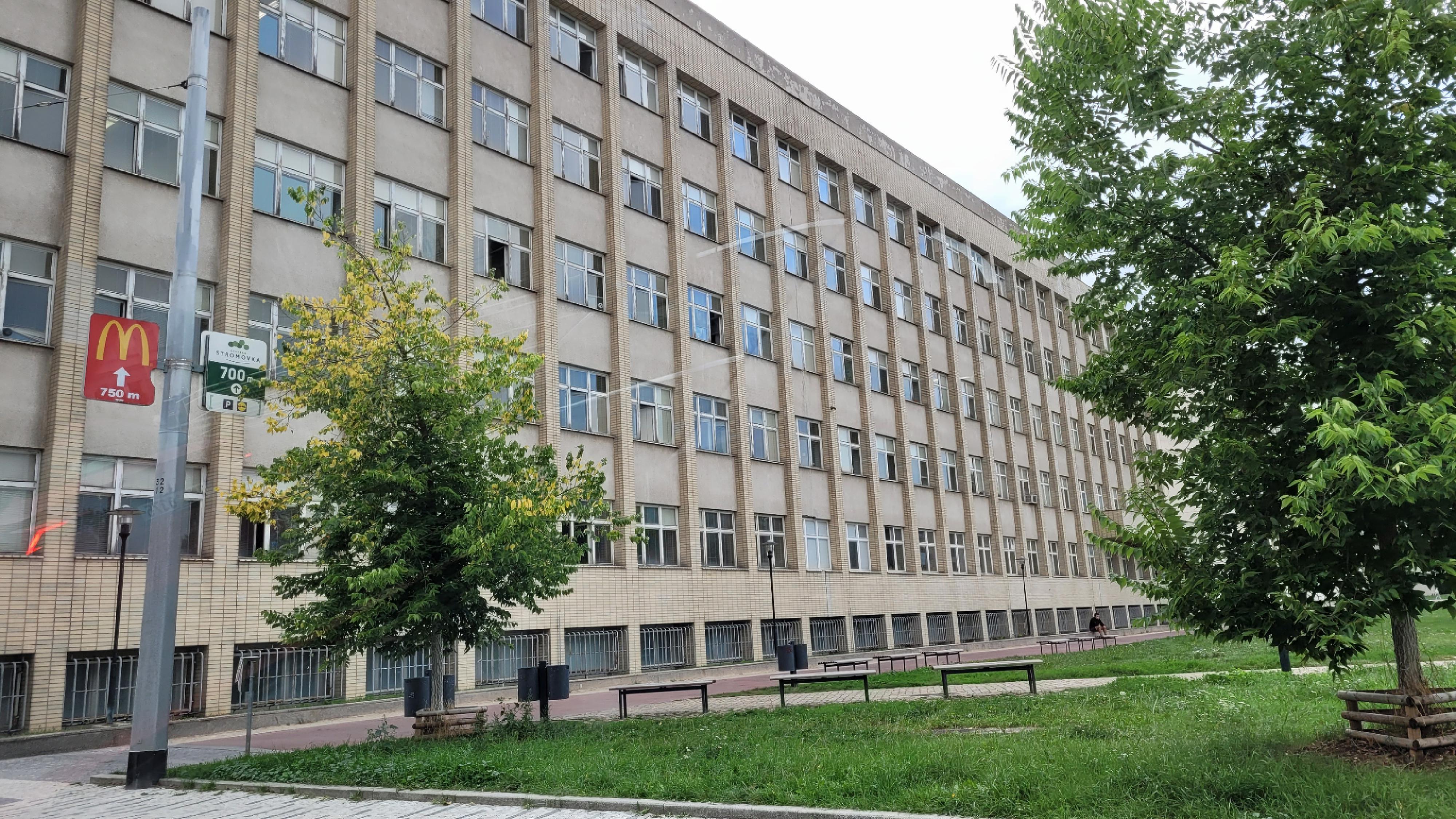 Jídelna - Zařízení služeb pro Ministerstvo vnitra foto 5
