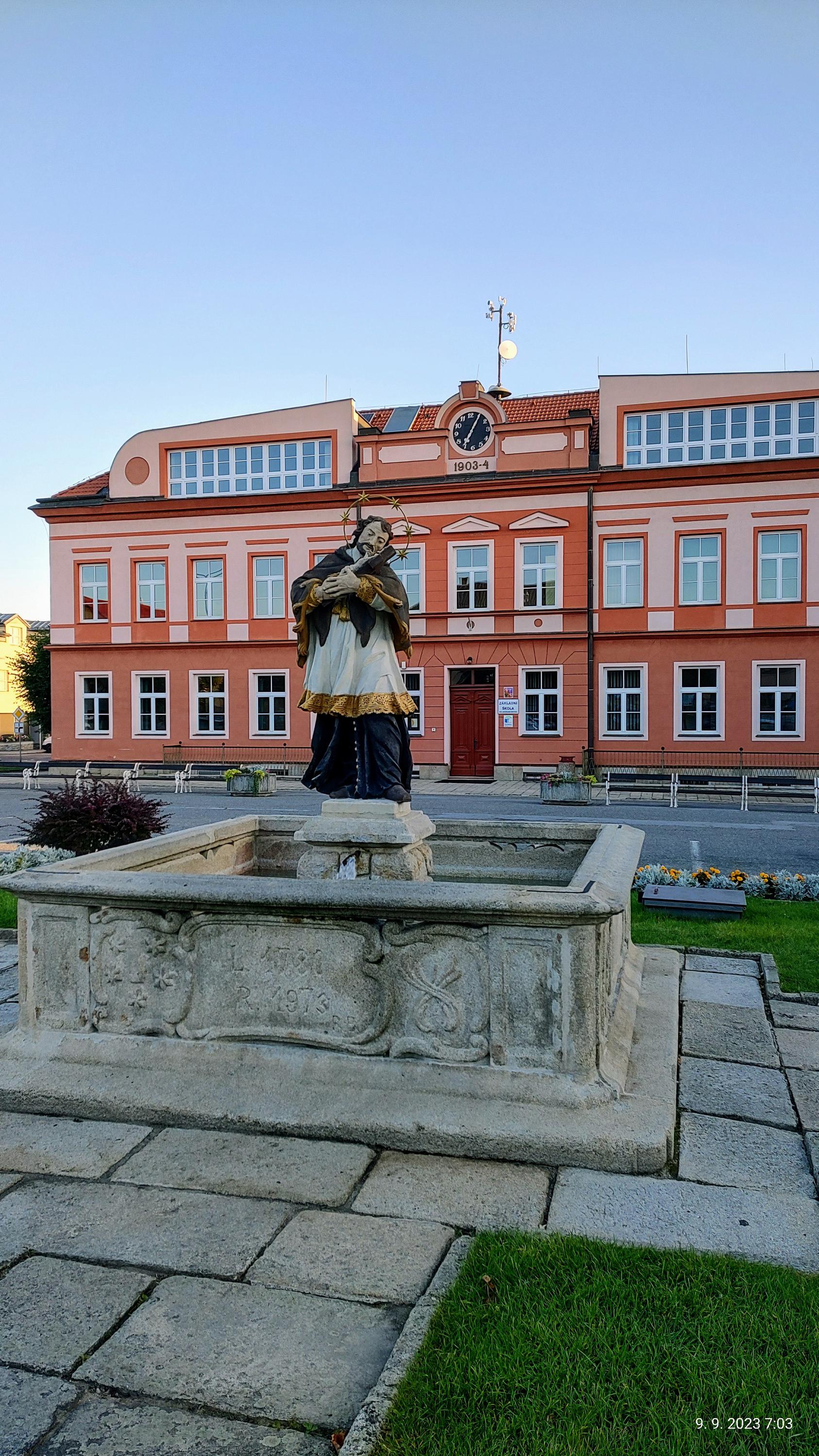 Základní škola Sira Nicholase Wintona Kunžak foto 6