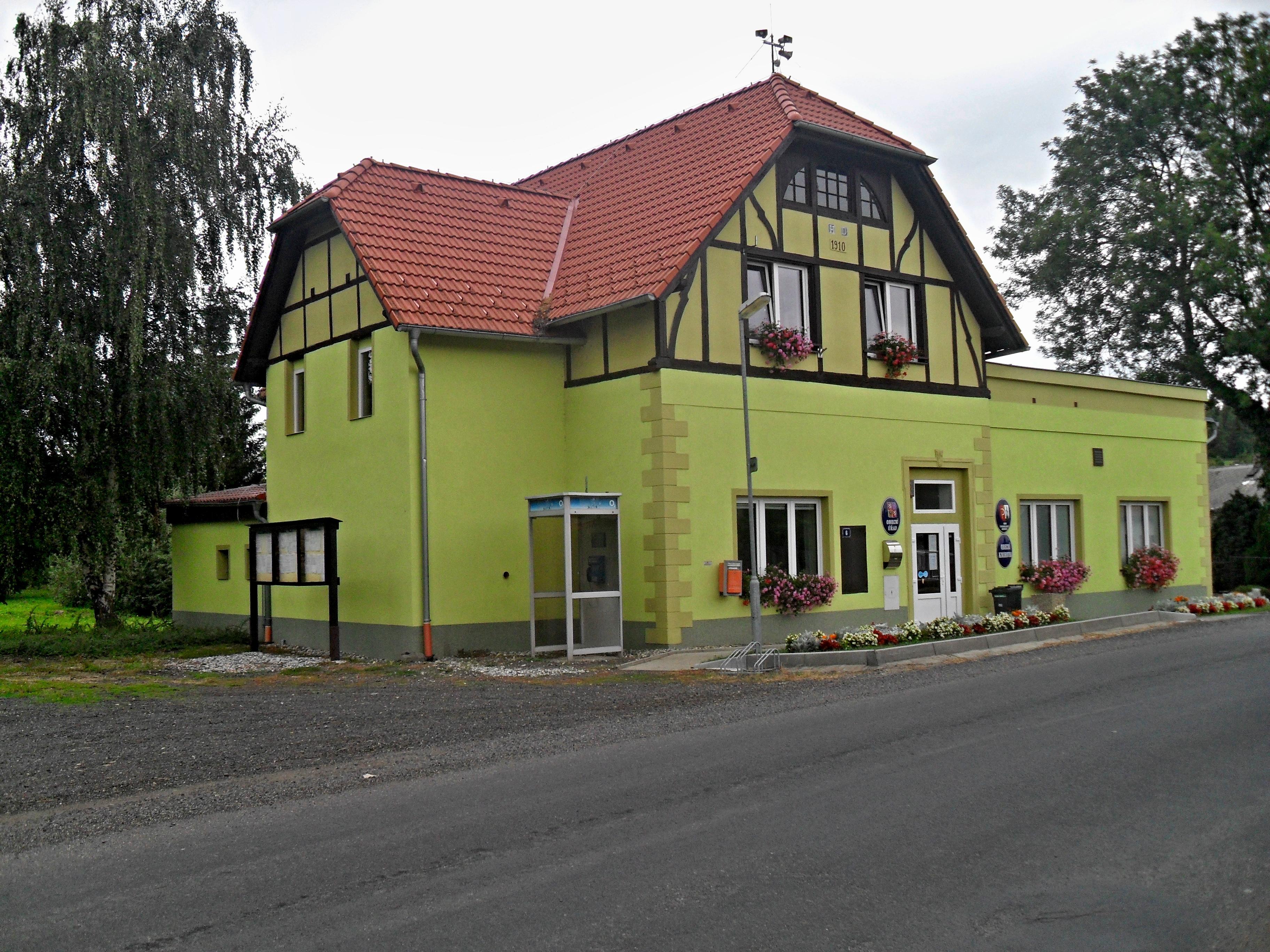 Podbořanský Rohozec - obecní úřad