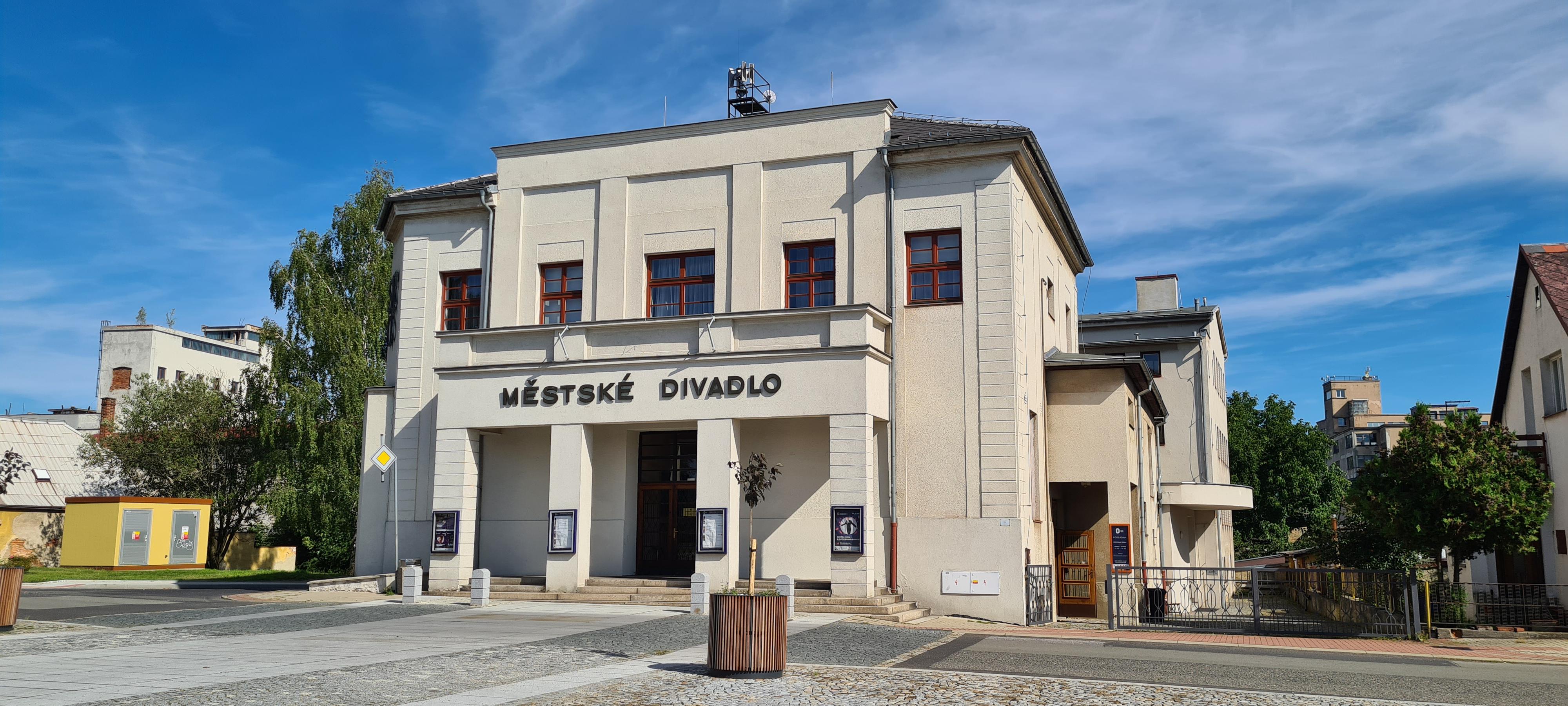 Městské divadlo Varnsdorf foto 4