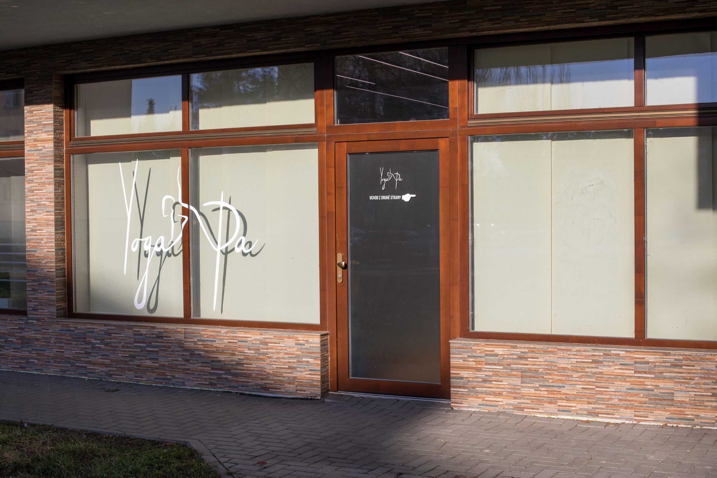 Jógové studio Yogapa – Iyengar jóga foto 1