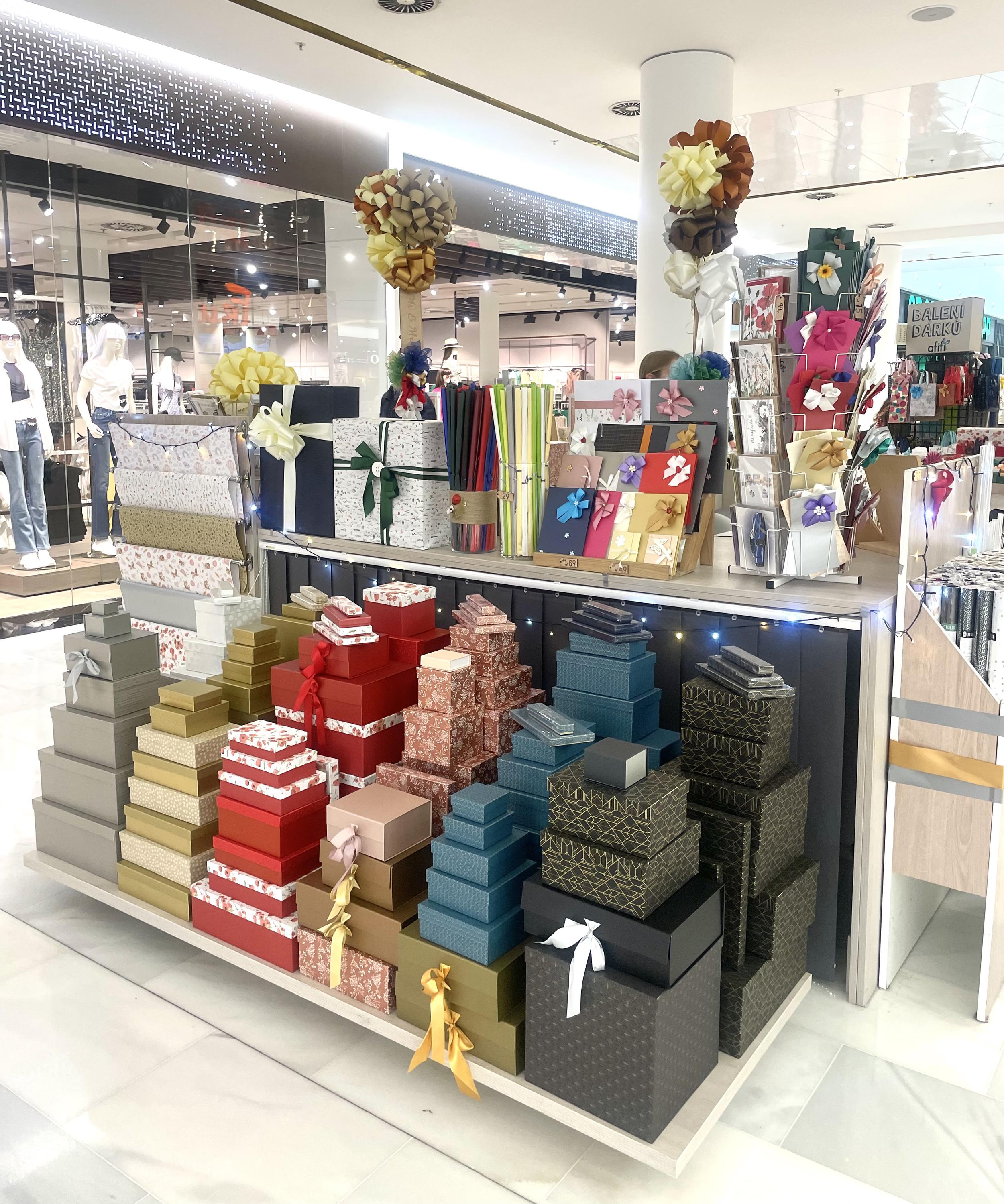 Afifi - Dárková balicí služba OC Westfied Chodov foto 2