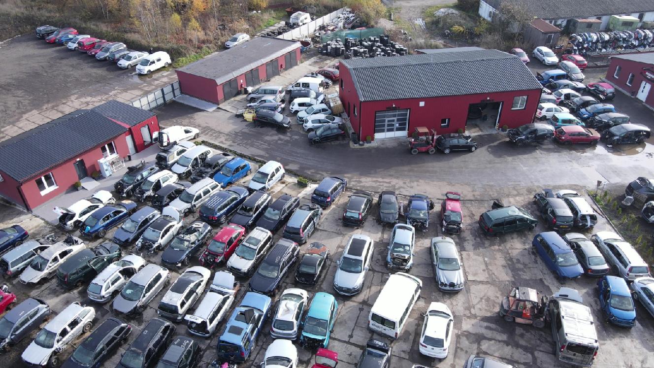 VRAKAC.CZ - AUTOVRAKOVIŠTĚ foto 2