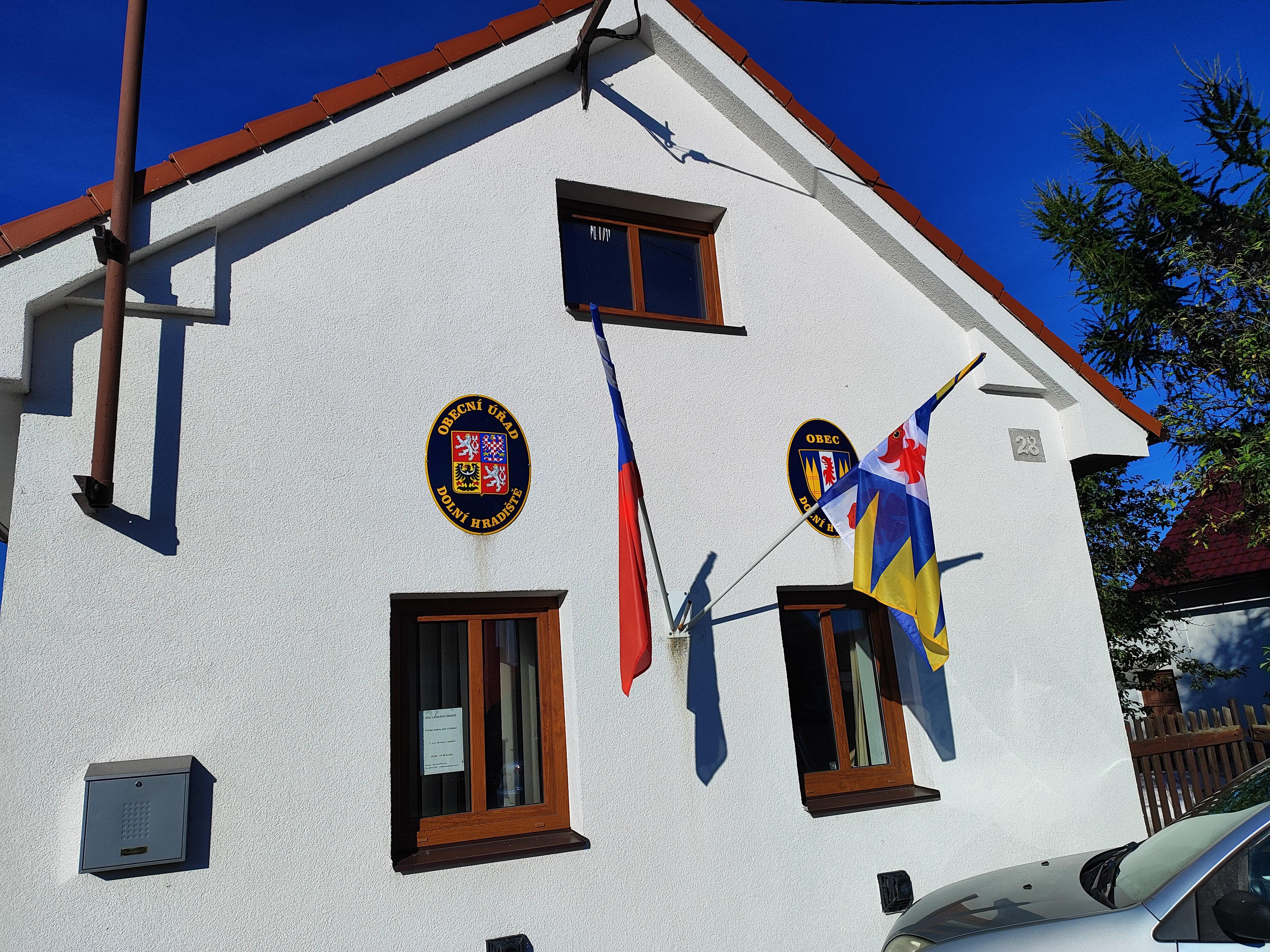 Dolní Hradiště - obecní úřad foto 3