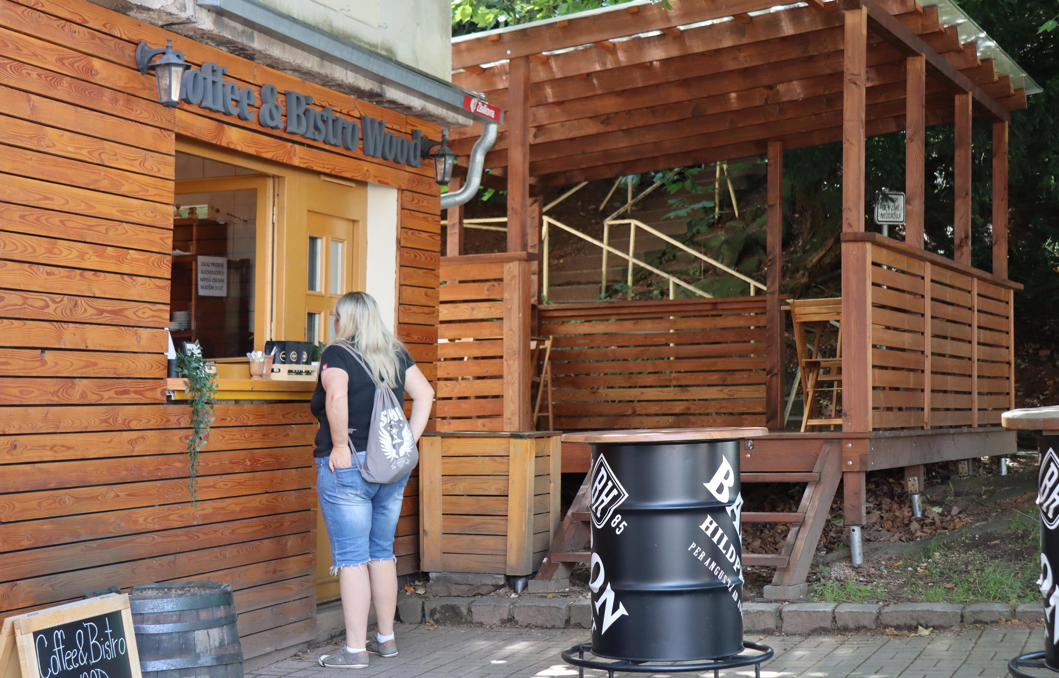 Coffee & Bistro Wood foto 2