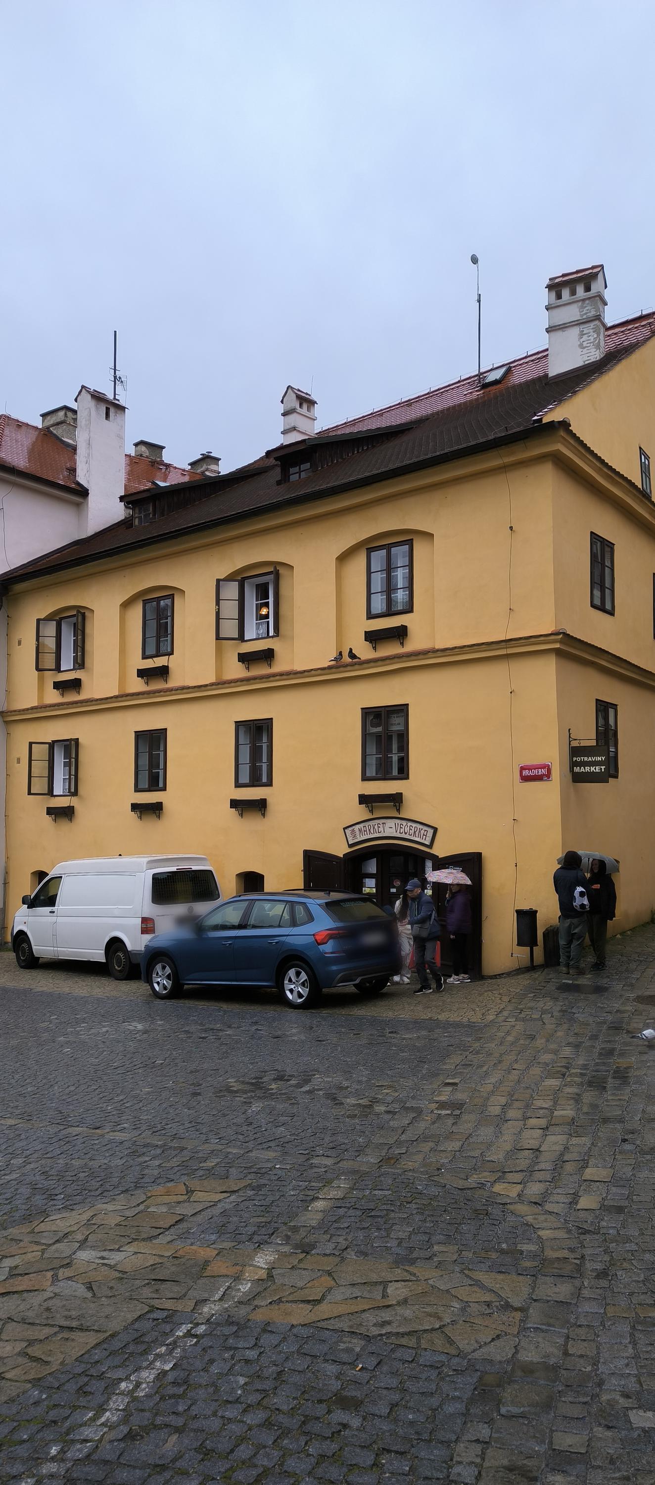 Večerka Kájovská 62 foto 2