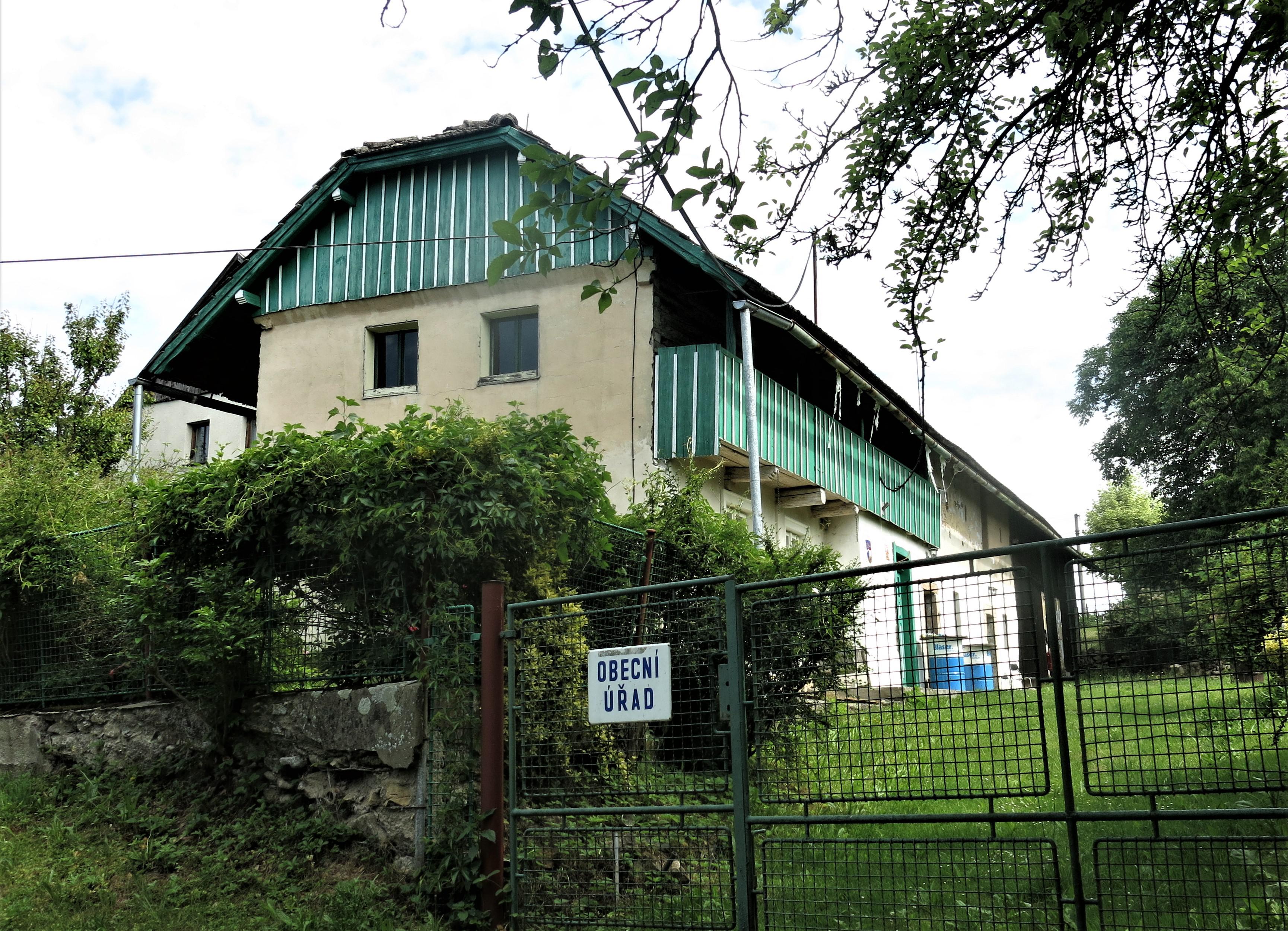 Neveklovice - obecní úřad