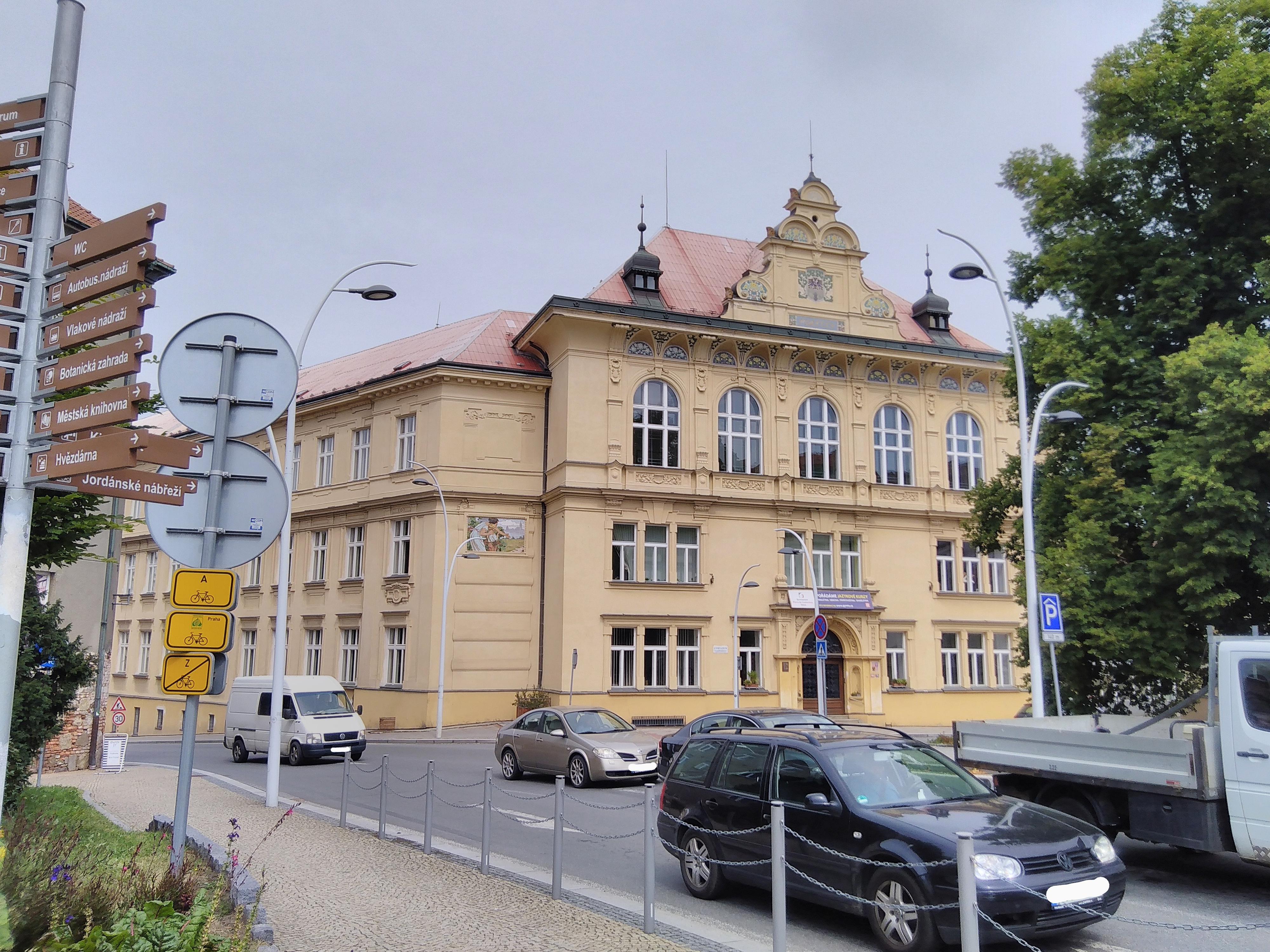 Gymnázium Pierra de Coubertina, Tábor, Náměstí Františka Křižíka 860 foto 5