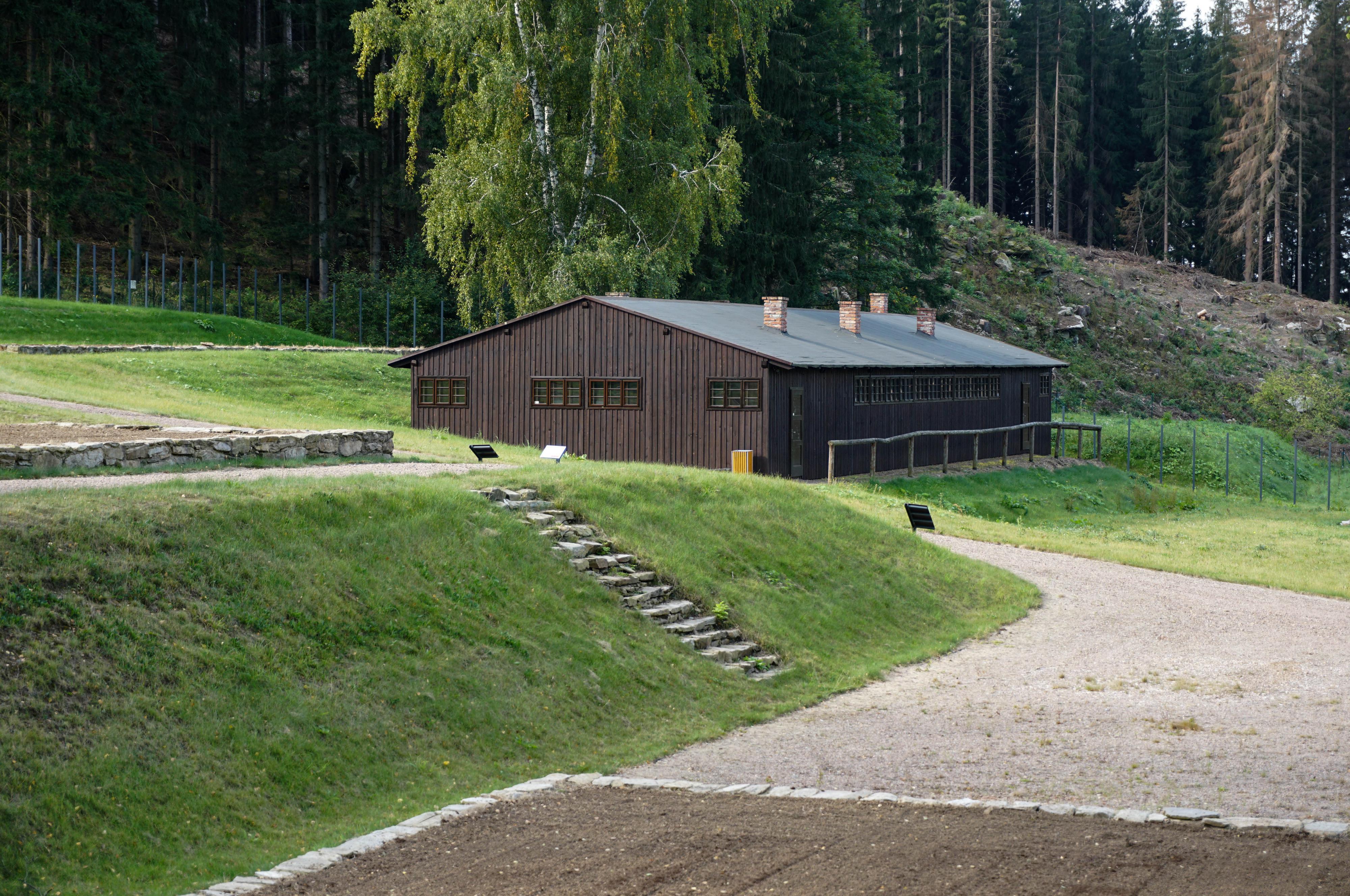 Hodonín u Kunštátu. Památník holokaustu Romů a Sintů na Moravě