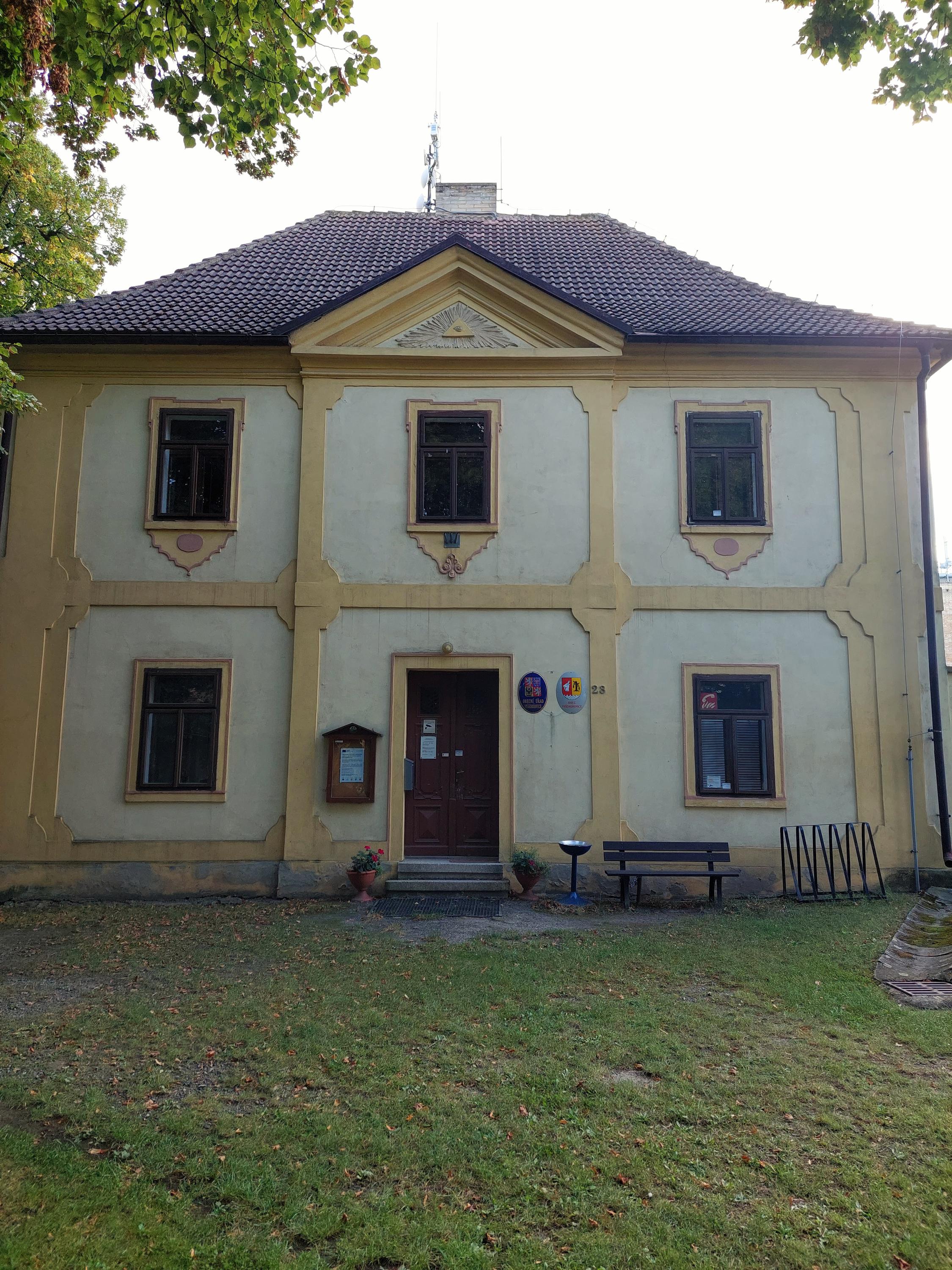 Vyšehořovice - obecní úřad foto 6