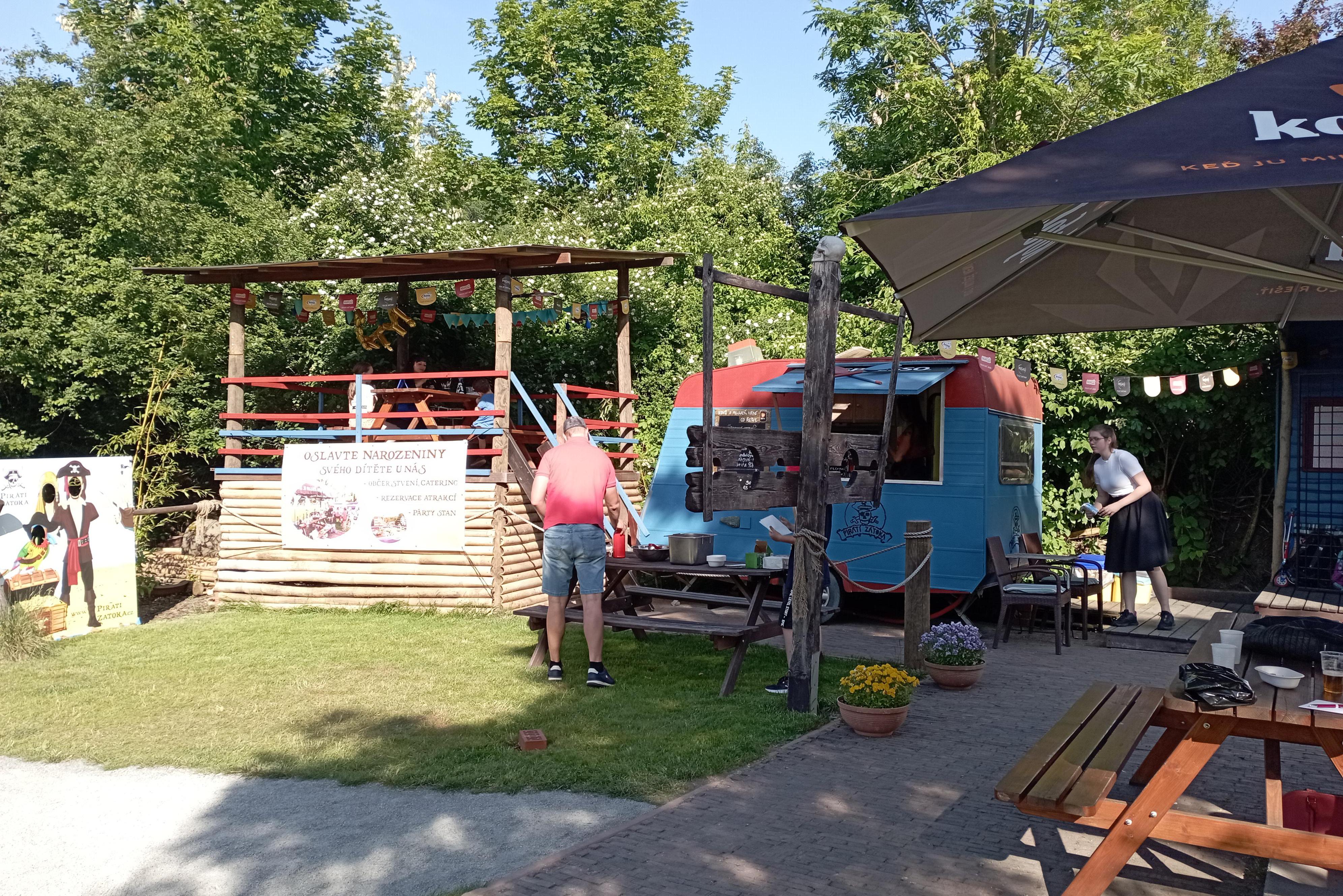 Občerstvení Pirátí zátoka