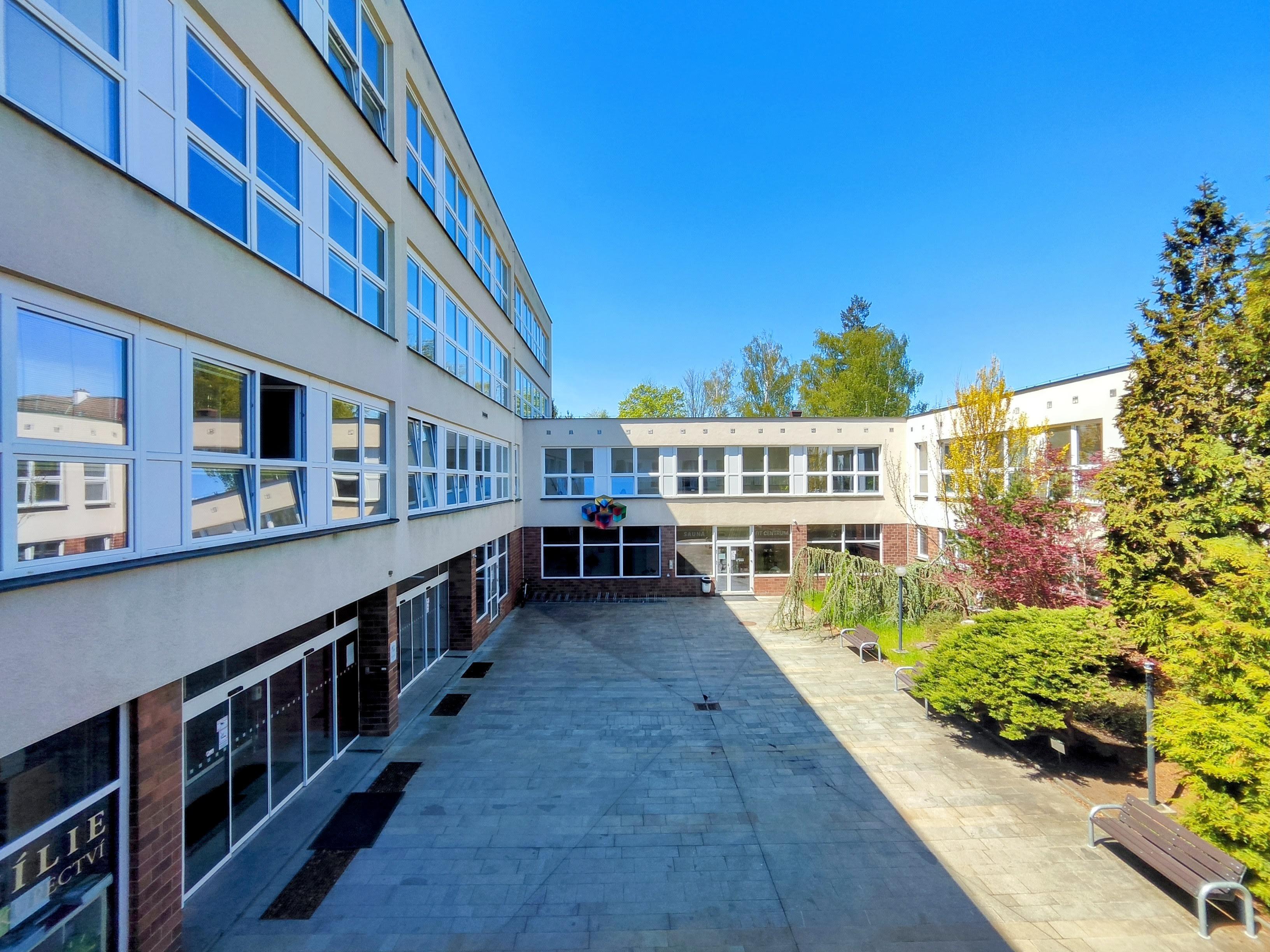 Gymnázium Cheb foto 3
